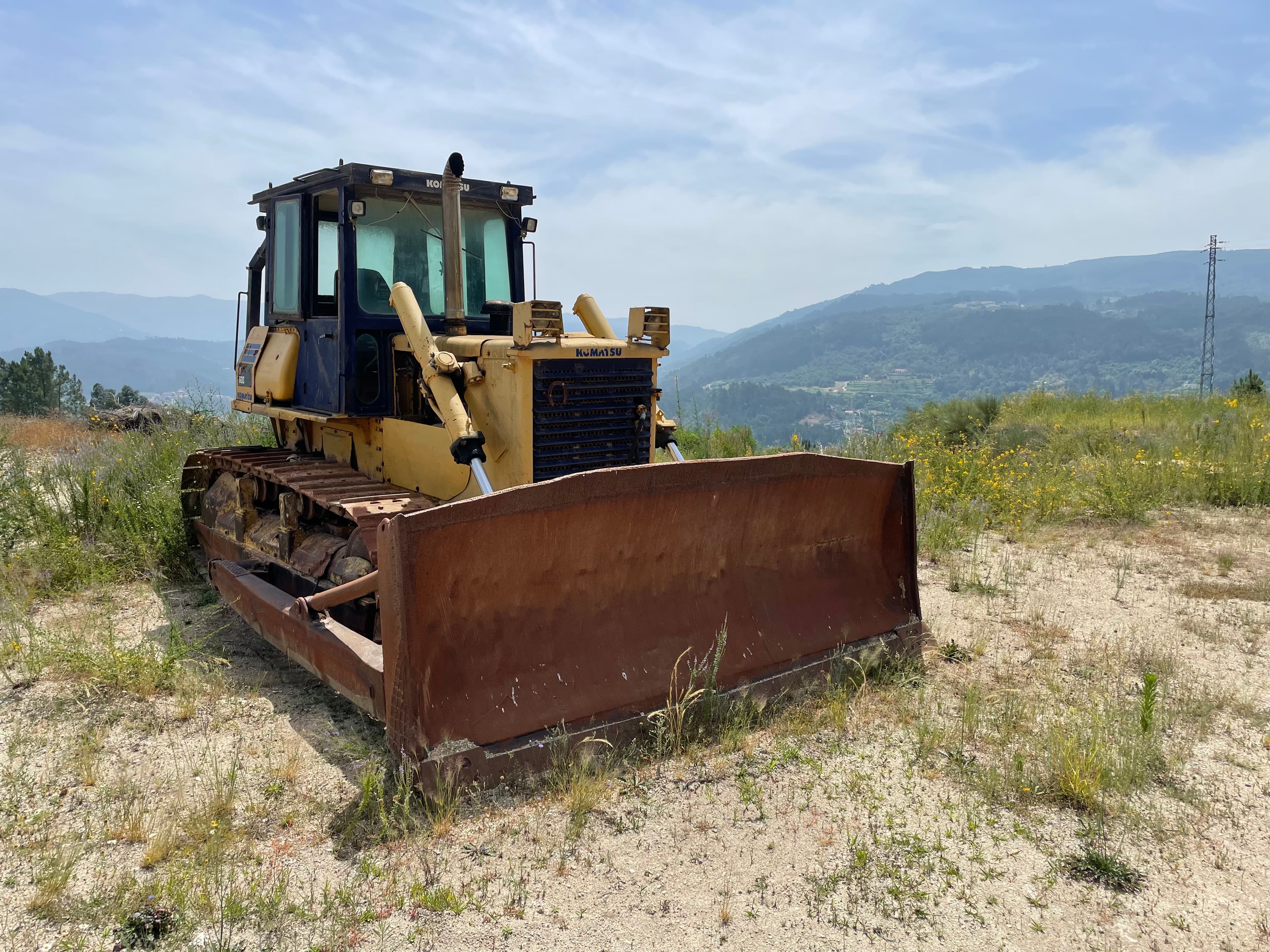 Bulldozer Komatsu  D60E-6 — imagem 3