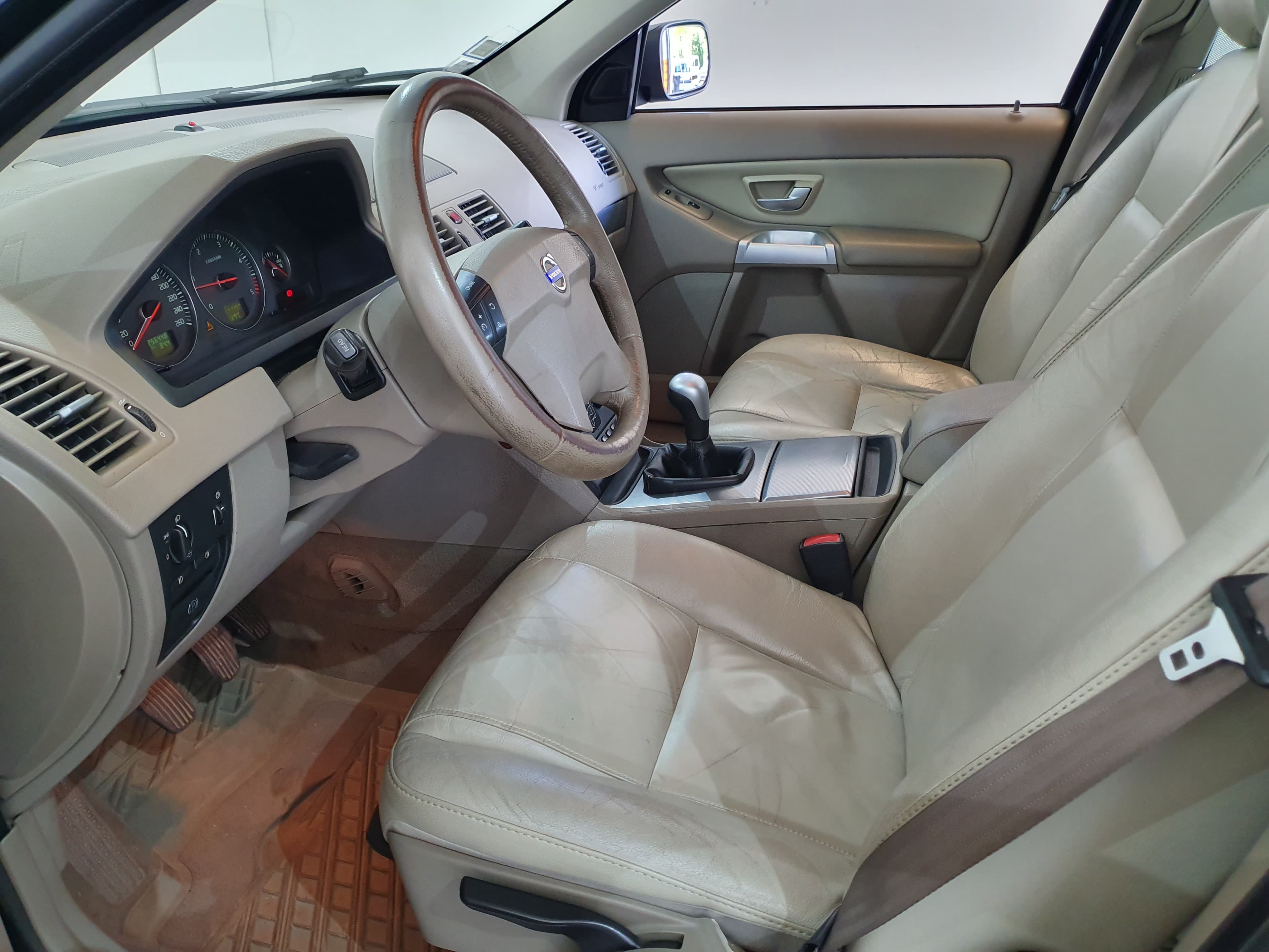 Volvo XC90 · Ano 2006 — imagen 27