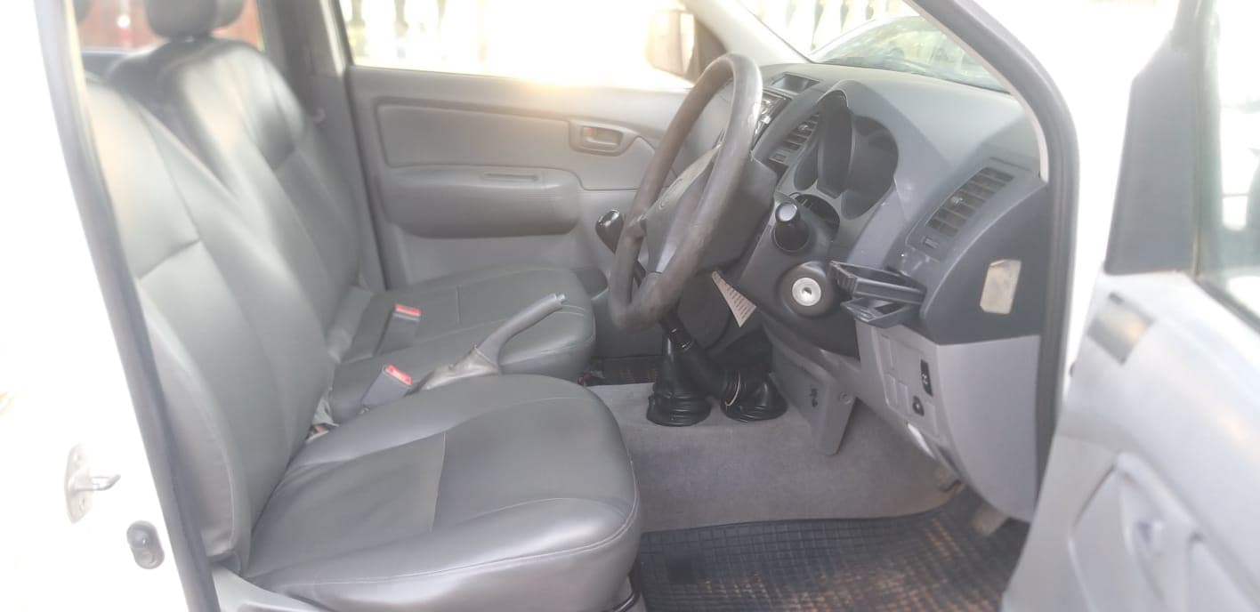 Toyota Hilux — imagen 7