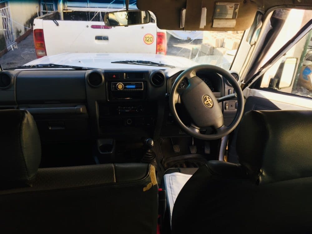 Toyota Landcruiser — imagen 8