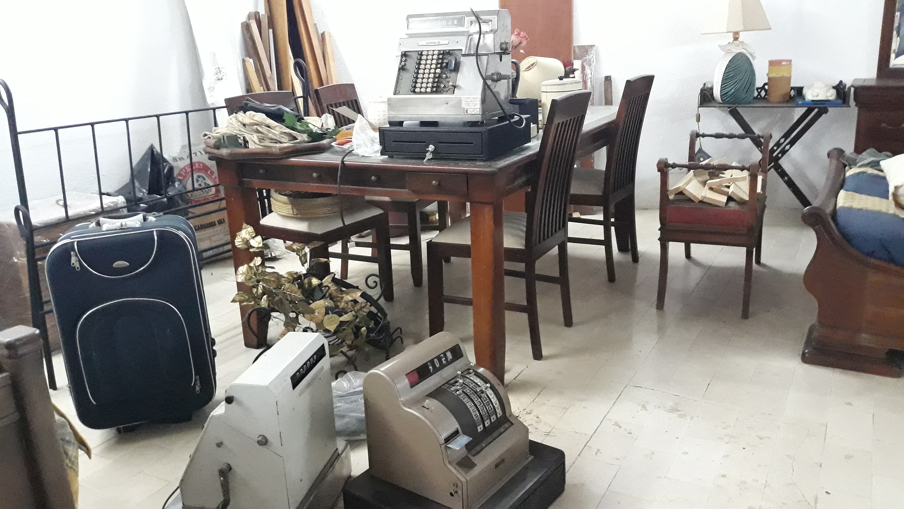 Mobiliario — imagen 95