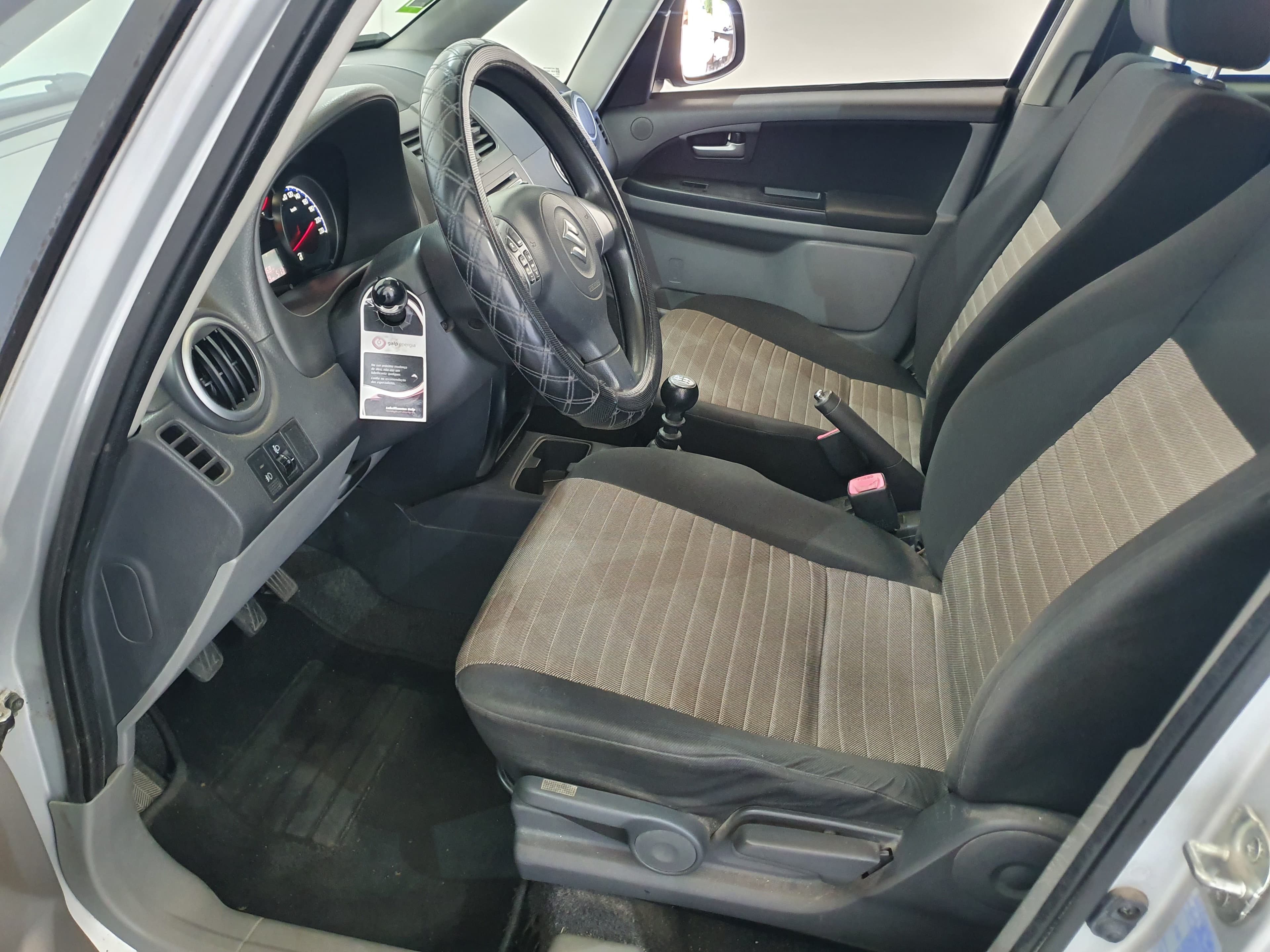 Suzuki SX4 1.6 DDIS · Ano 2010 — image 29