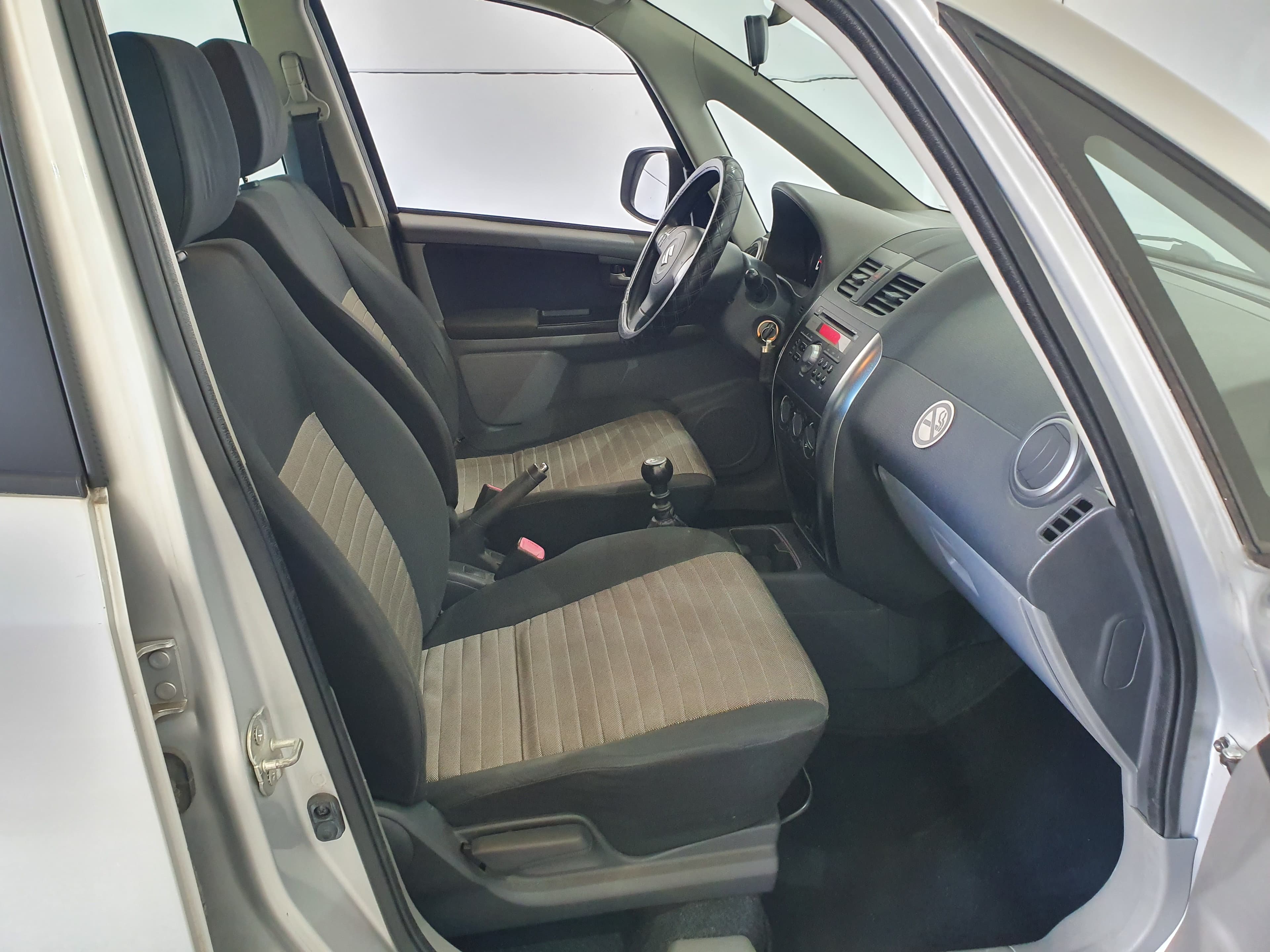 Suzuki SX4 1.6 DDIS · Ano 2010 — image 21