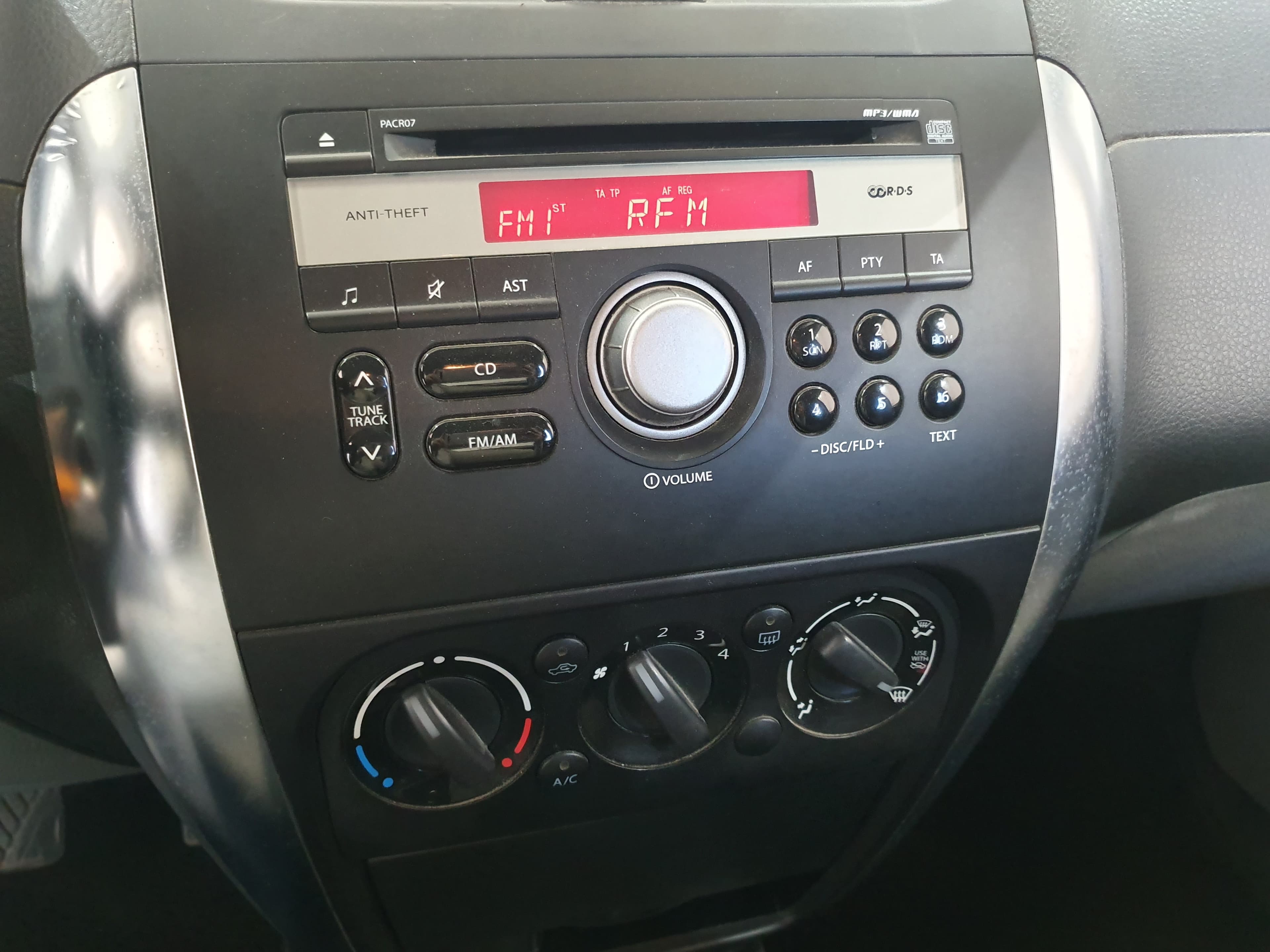 Suzuki SX4 1.6 DDIS · Ano 2010 — image 34