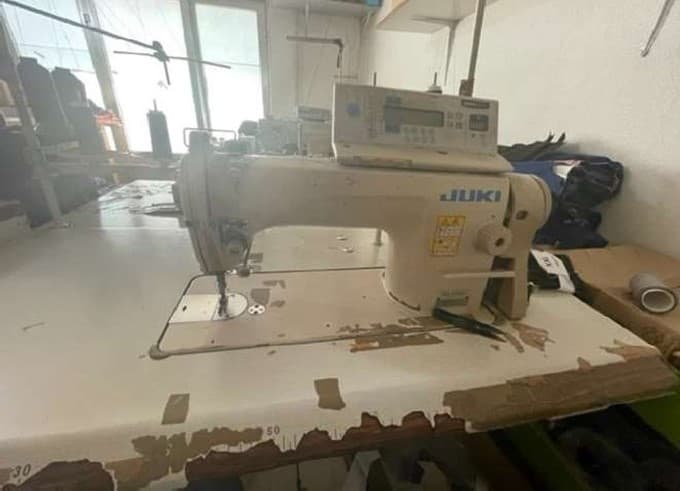 Máquina de coser — imagen 1