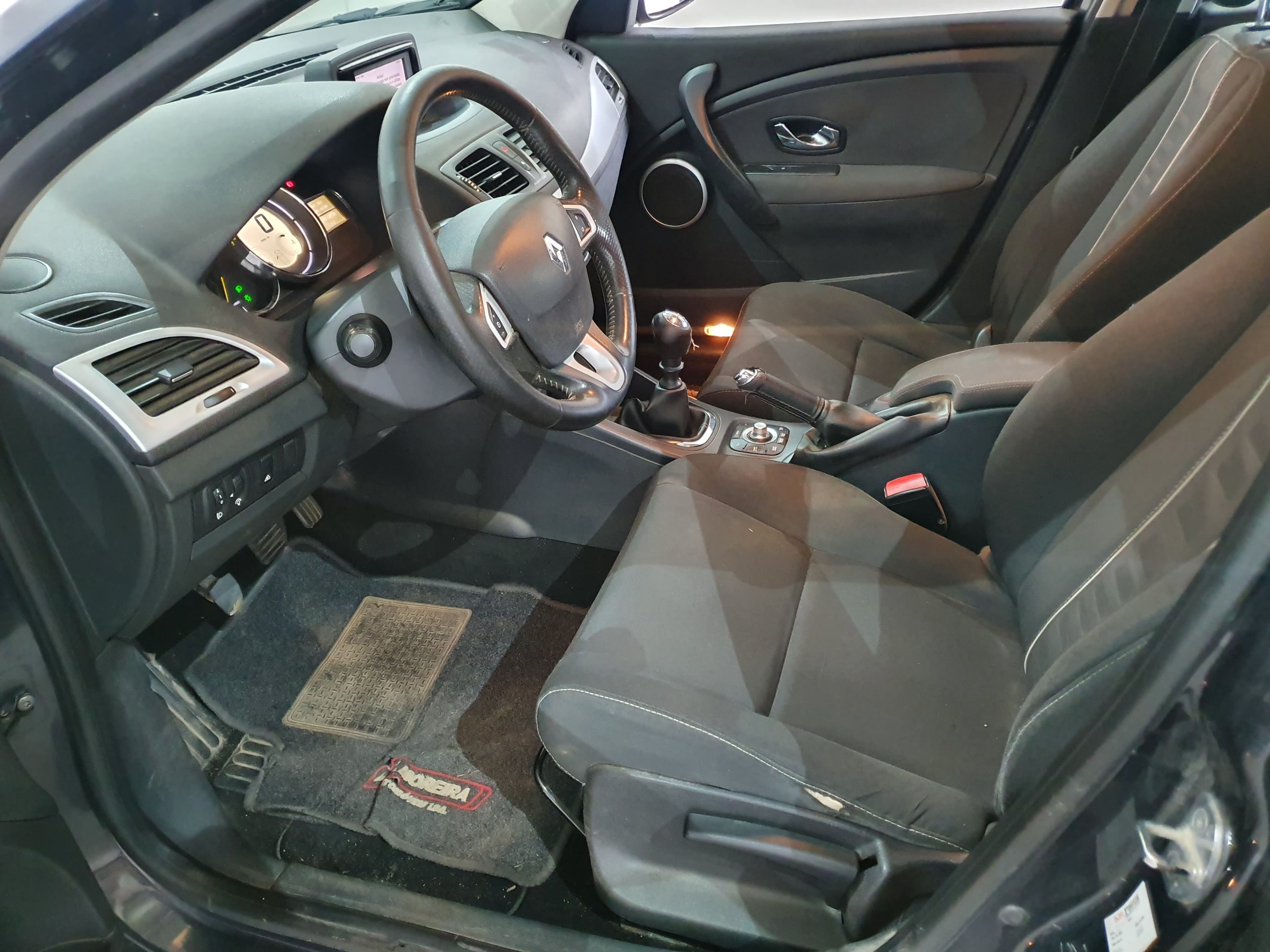 Renault Mégane · Ano 2012 — imagem 30