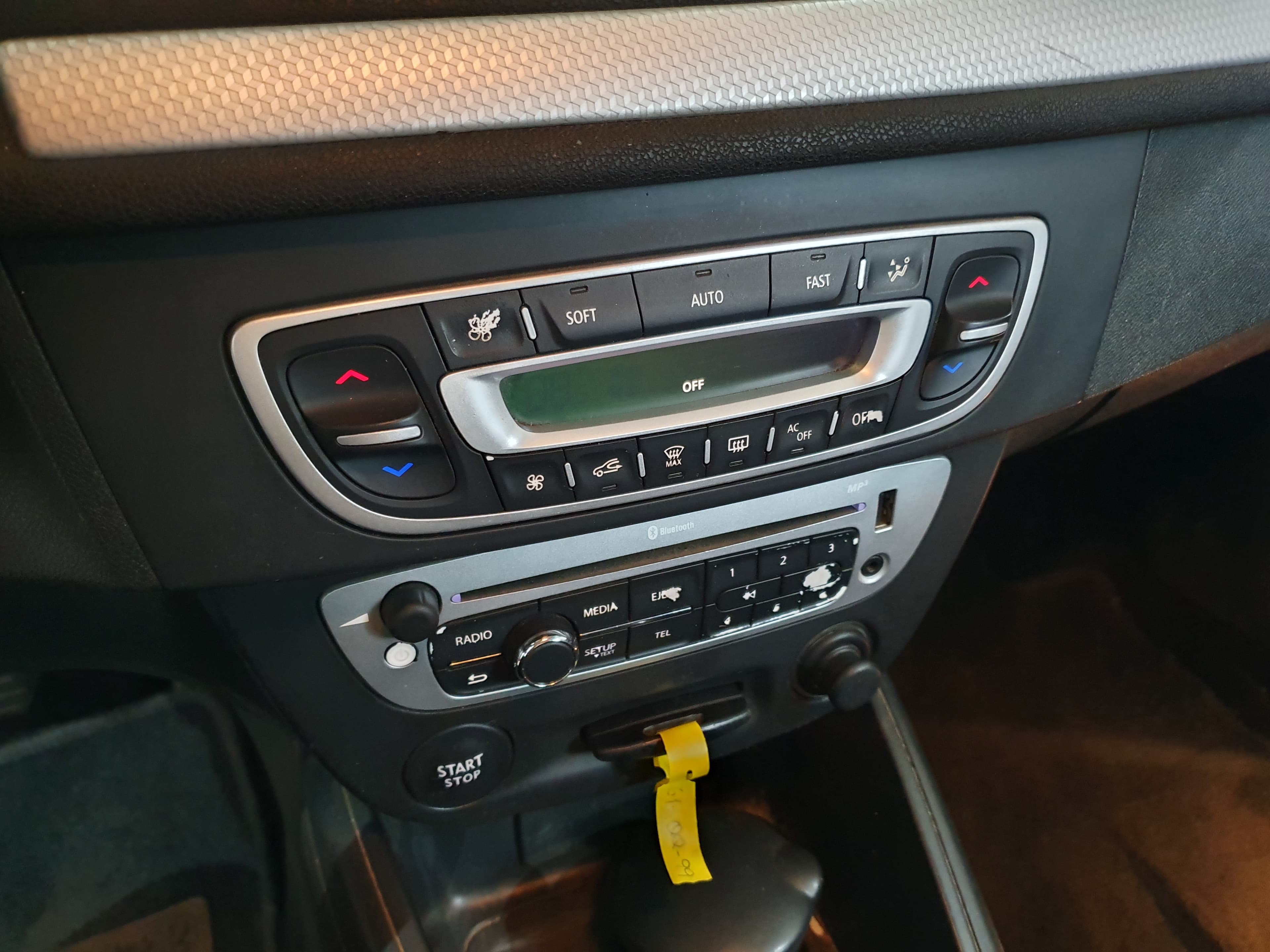 Renault Mégane · Ano 2012 — imagem 37