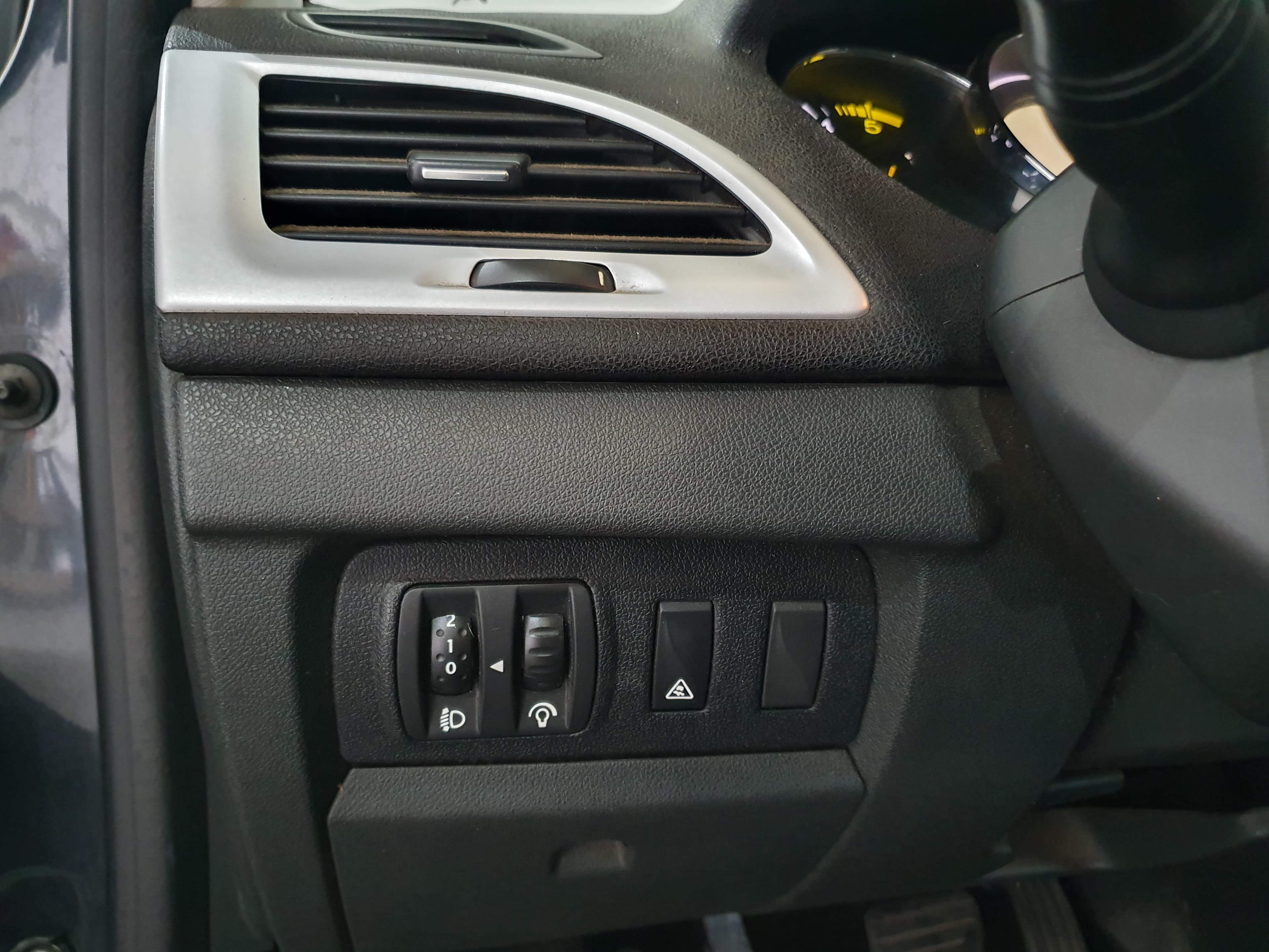 Renault Mégane · Ano 2012 — imagem 41