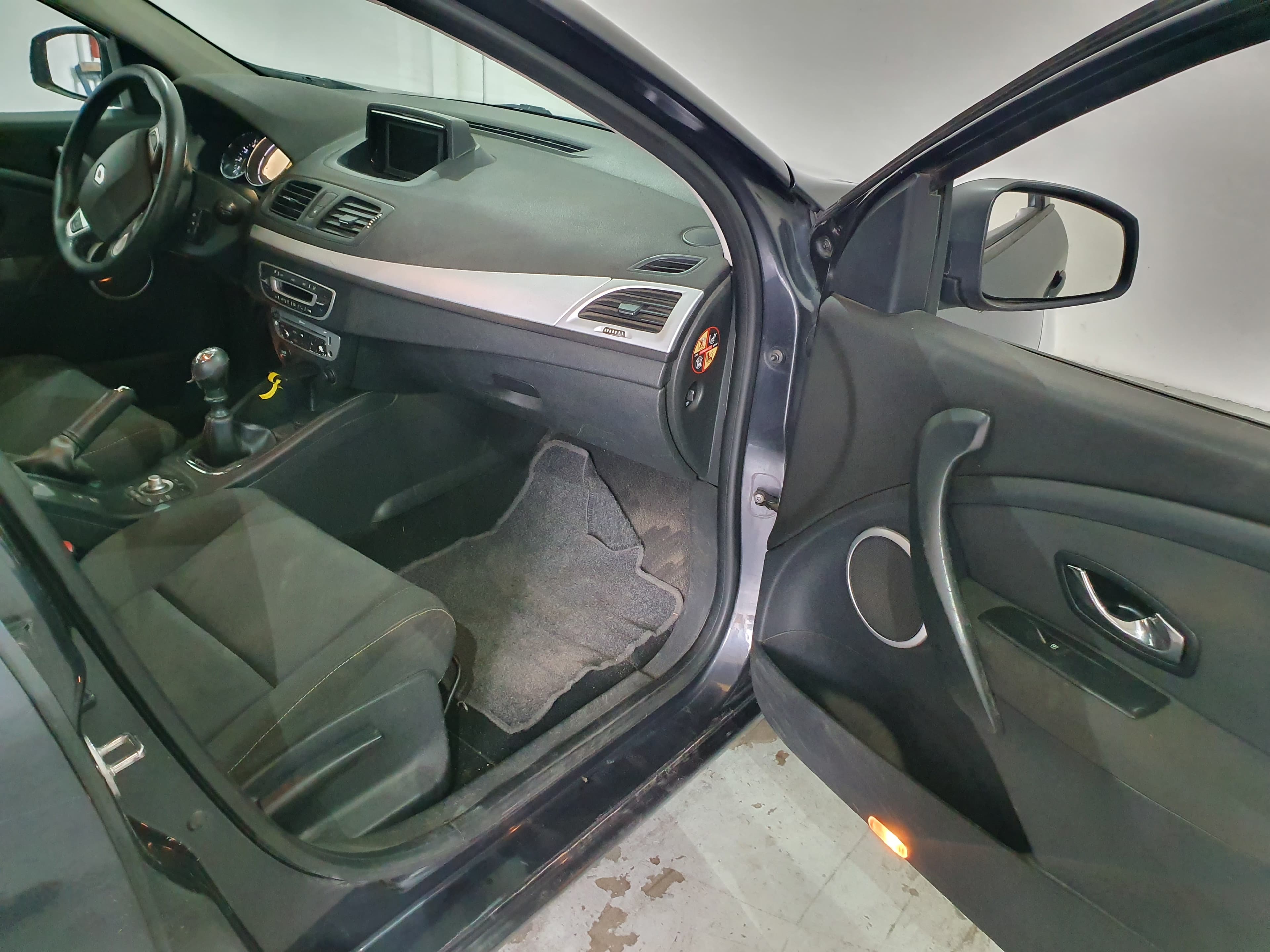 Renault Mégane · Ano 2012 — imagem 23