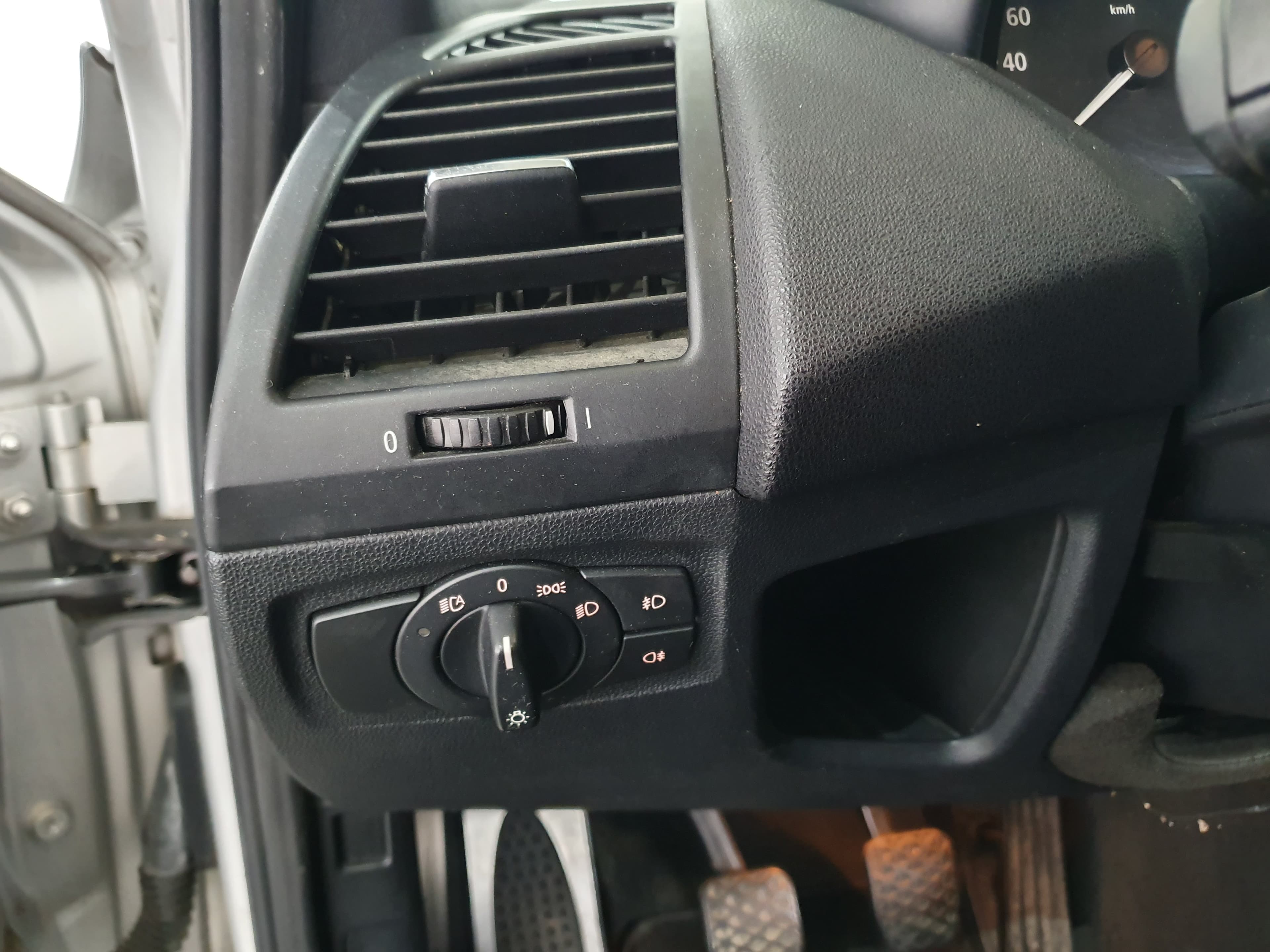 BMW 116D · Ano 2010 — image 42