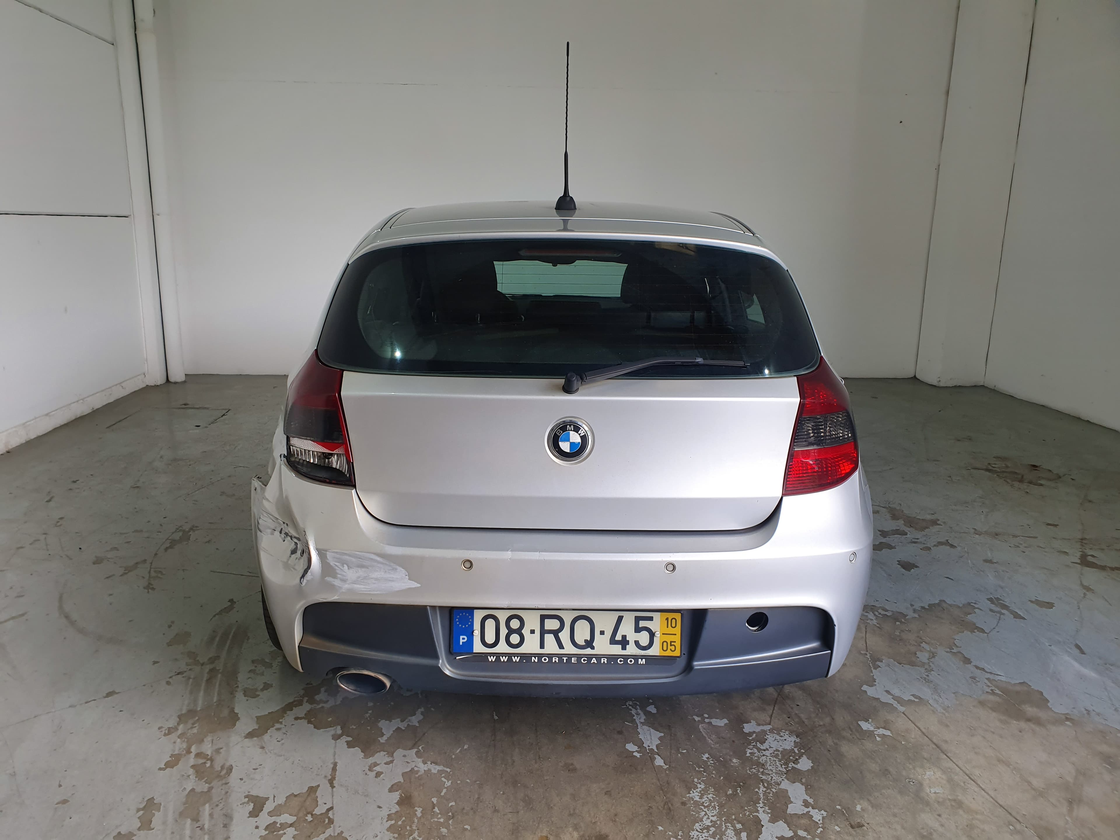 BMW 116D · Ano 2010 — image 8