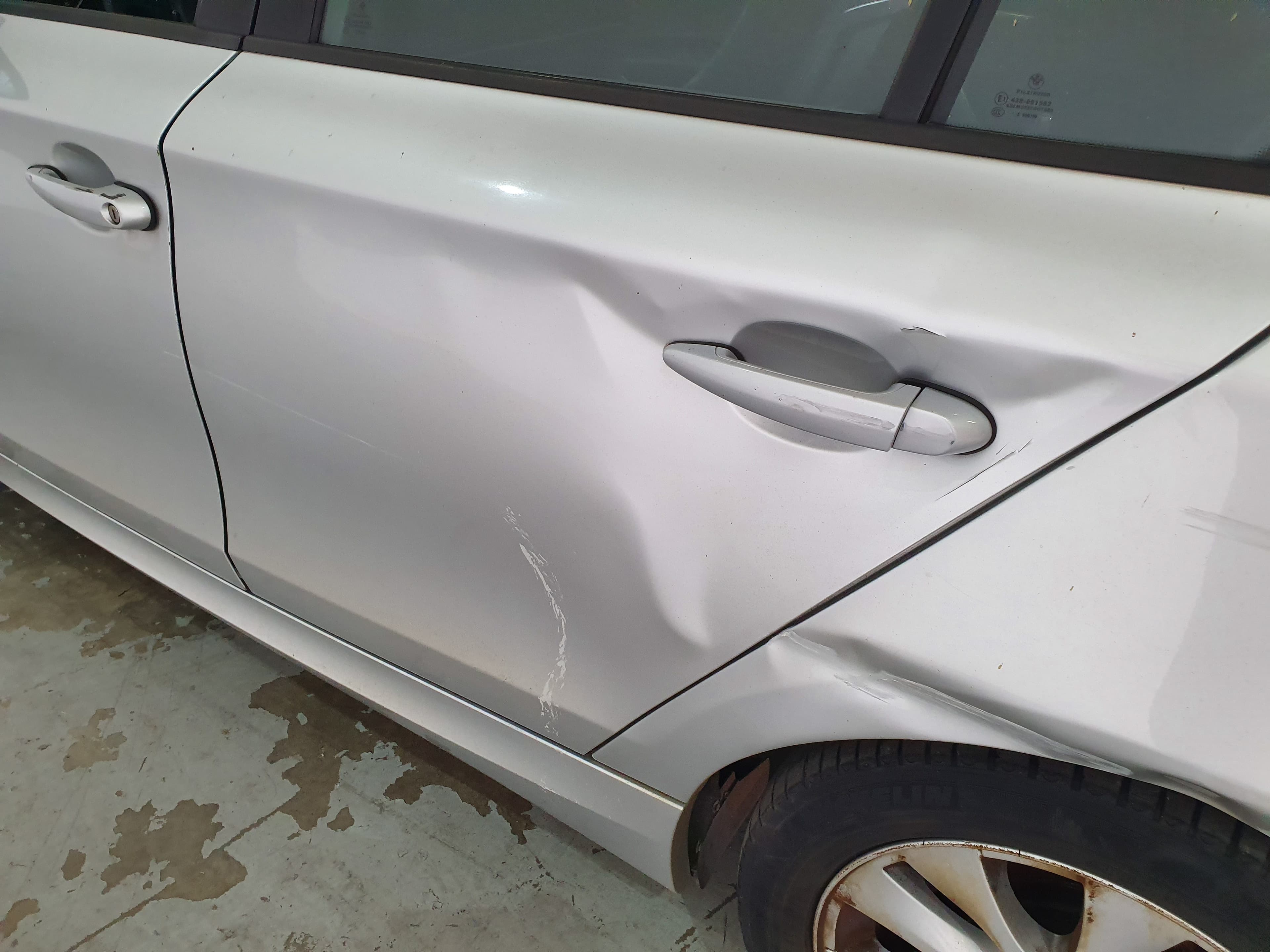 BMW 116D · Ano 2010 — image 9