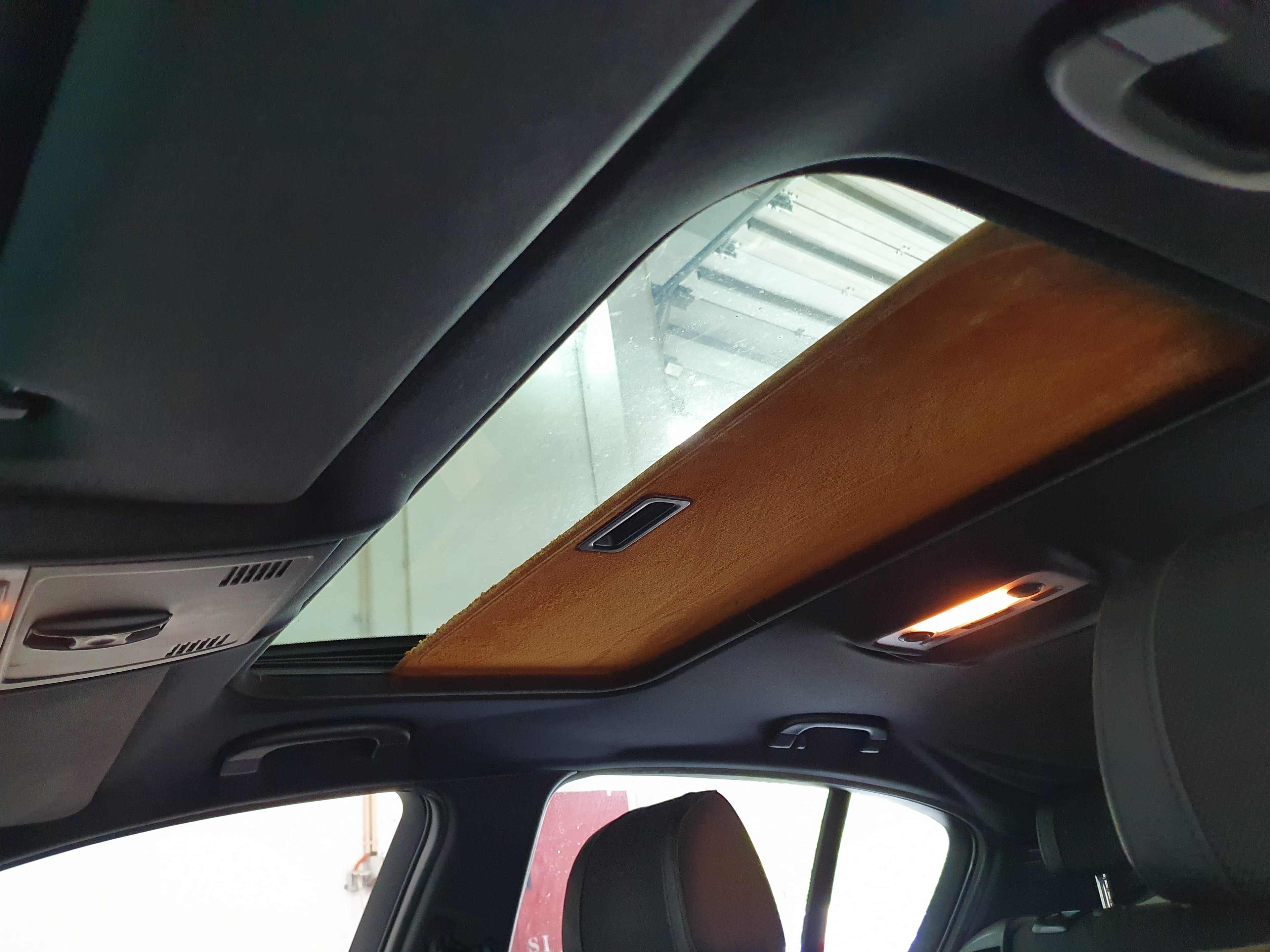 BMW 116D · Ano 2010 — image 32