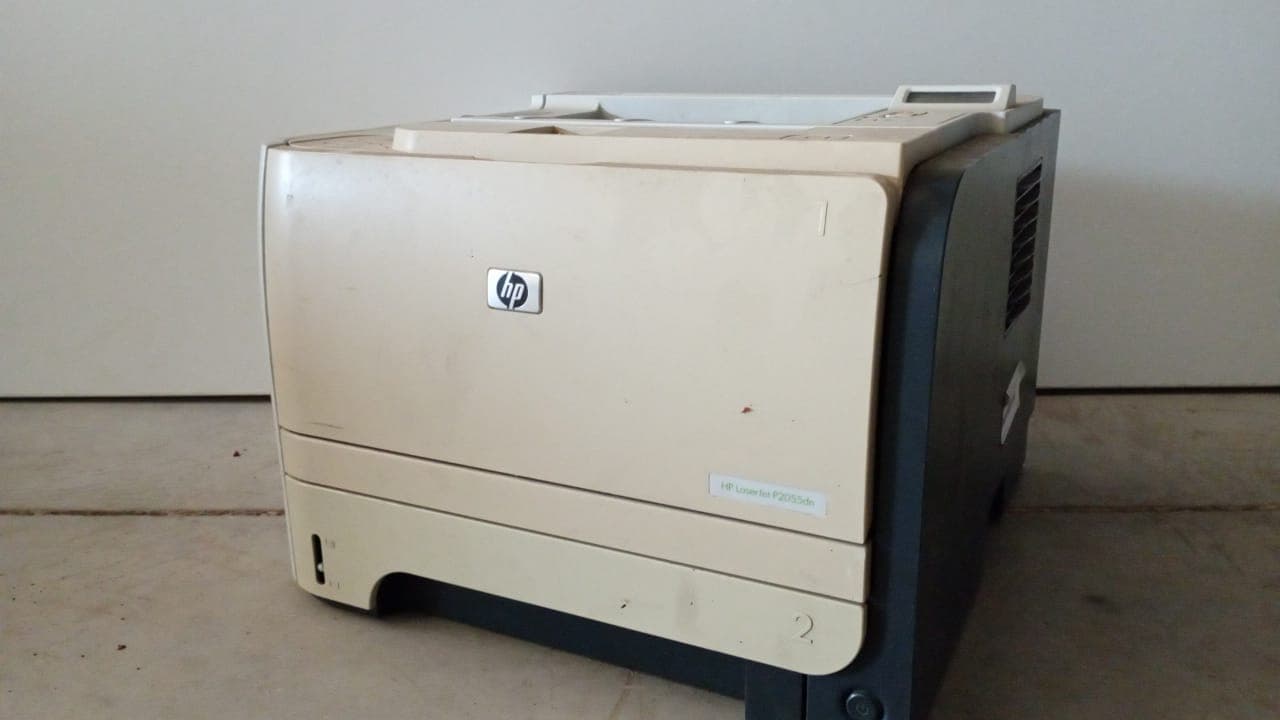 Impressora HP LaserJet P2055DN — imagem 2