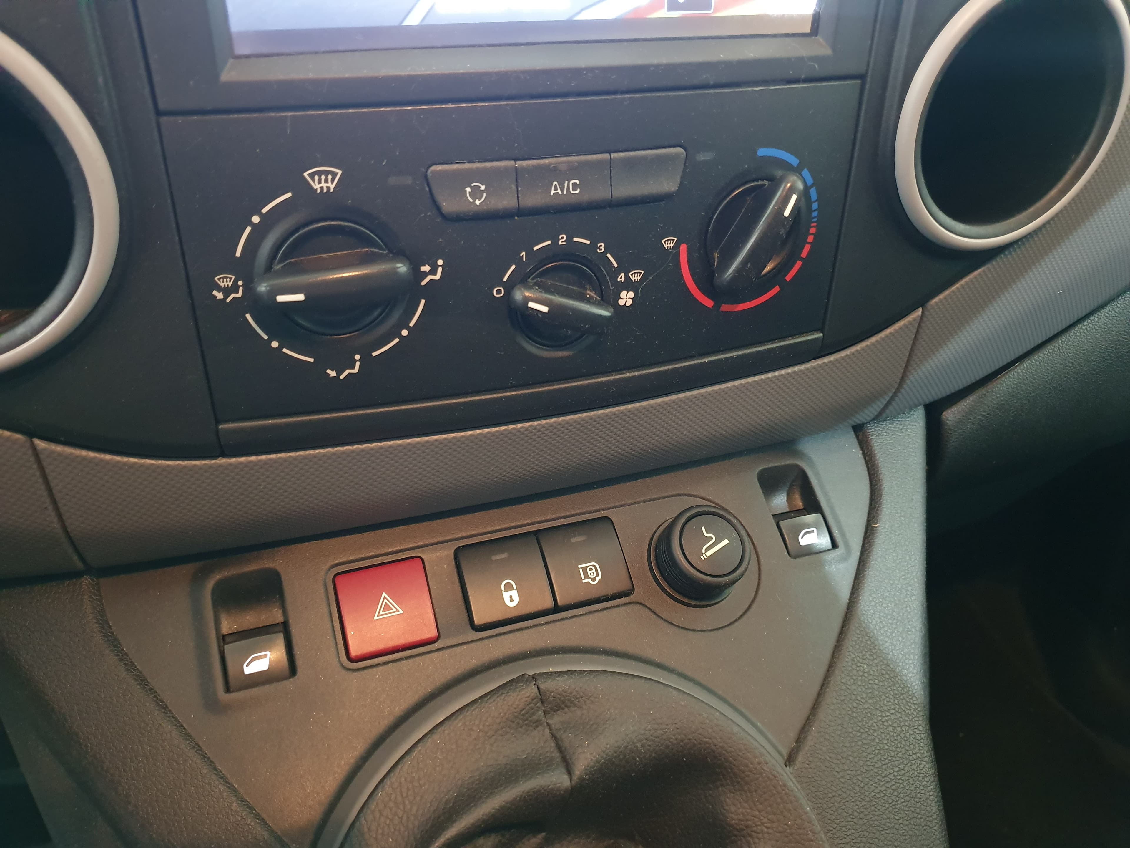 Citroën Berlingo · Ano 2018 — imagem 29
