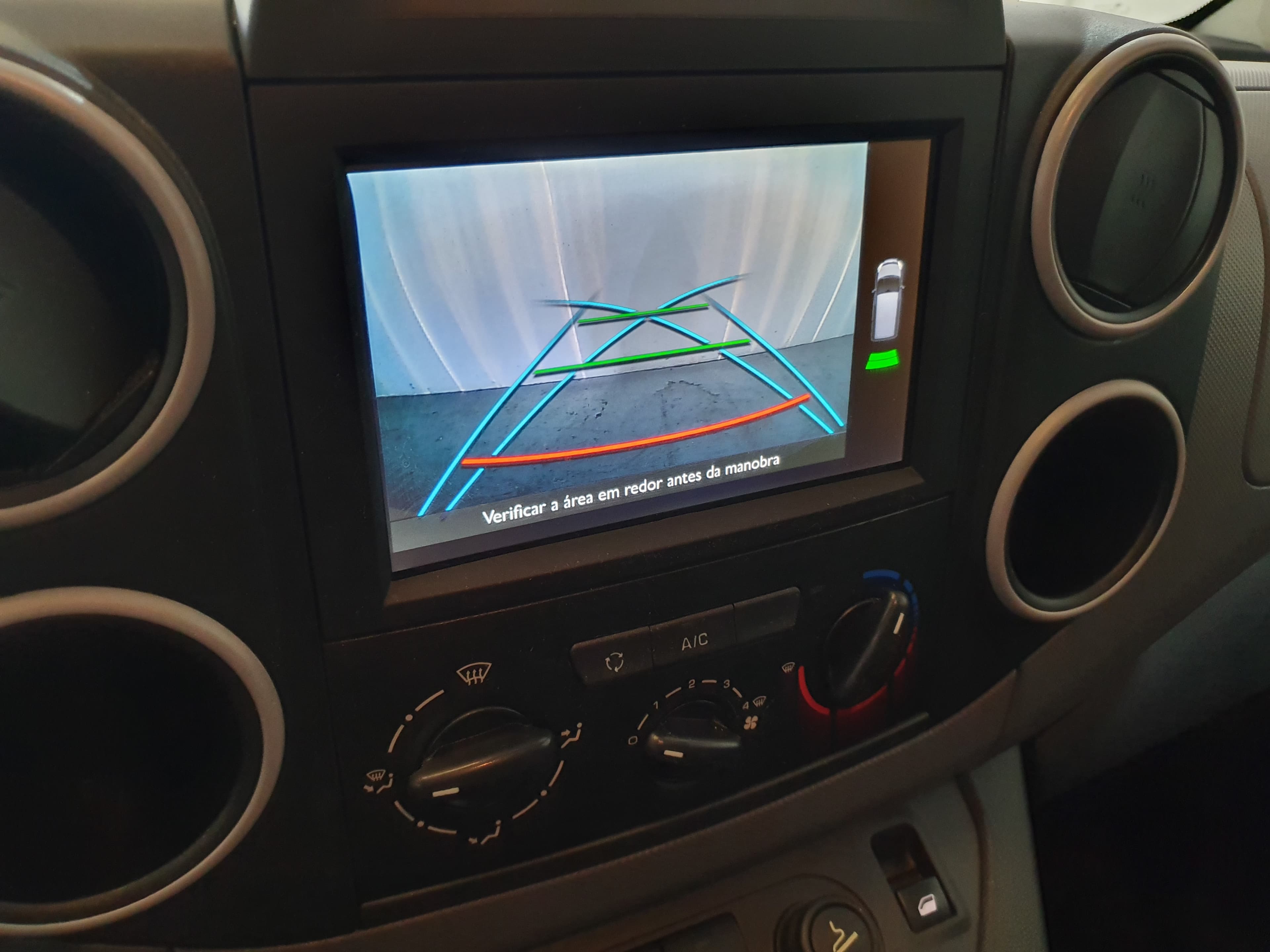 Citroën Berlingo · Ano 2018 — imagem 36