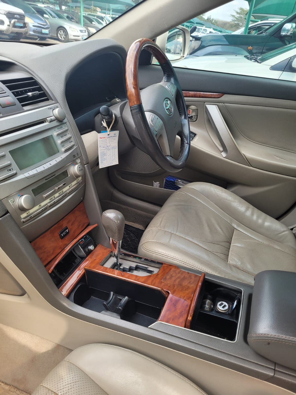 Toyota Camry — imagem 4