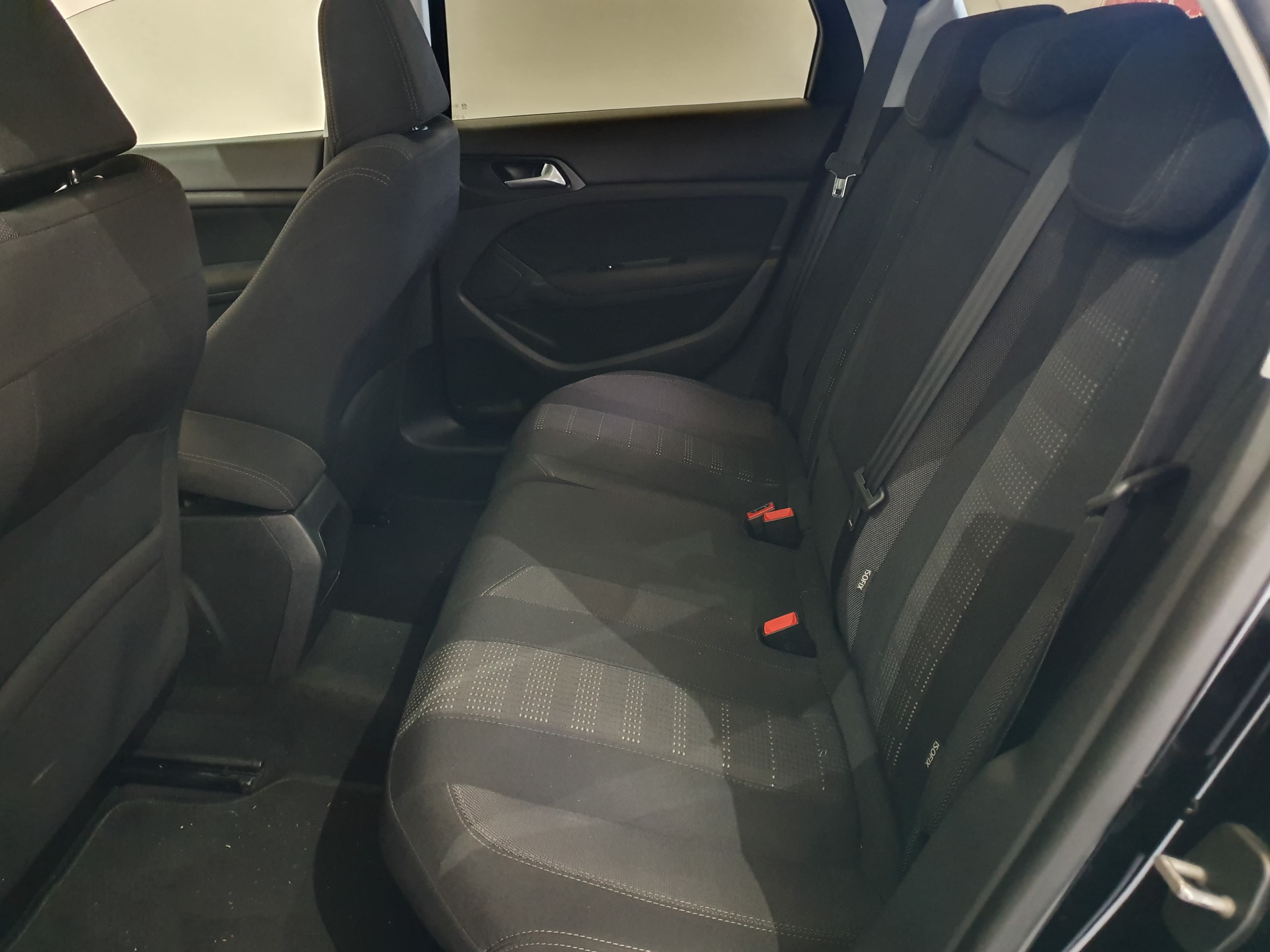 Peugeot 308 · Año 2015 — imagen 25