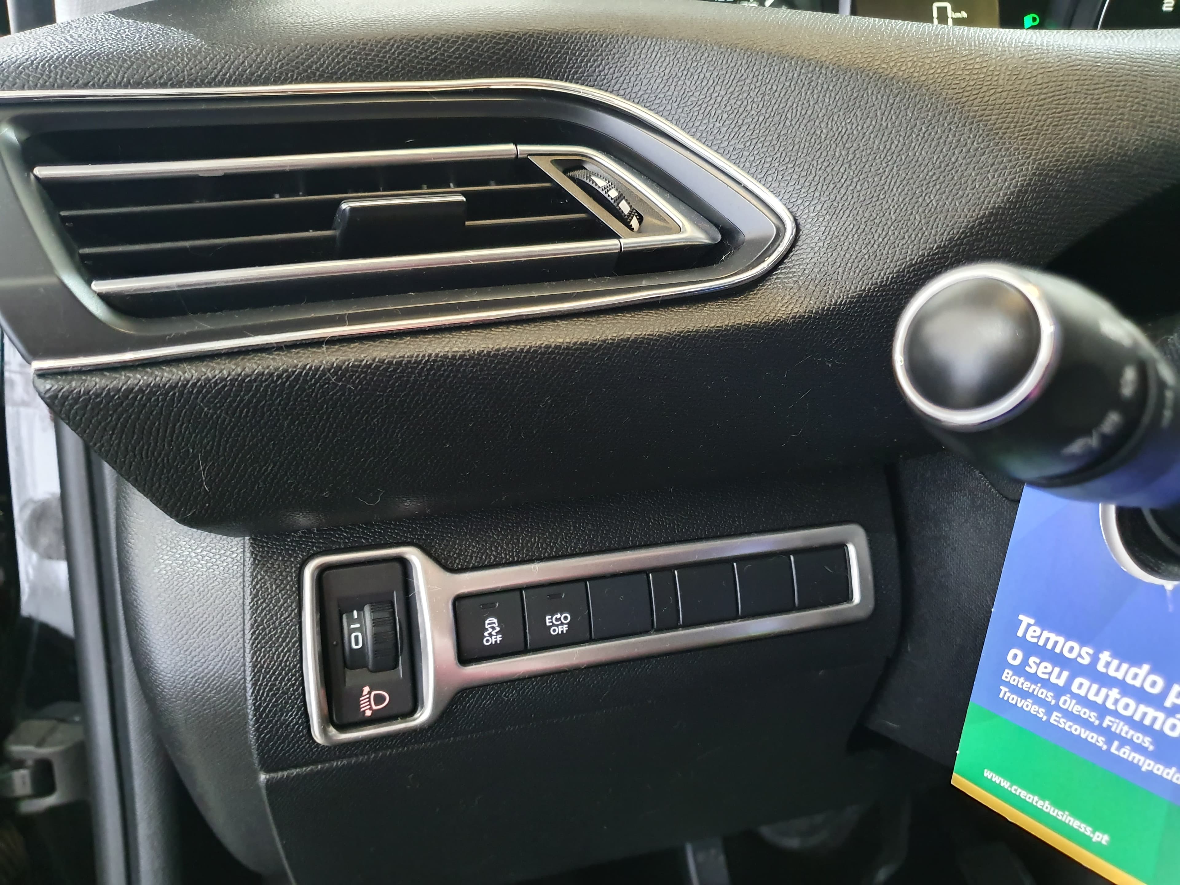 Peugeot 308 · Año 2015 — imagen 35