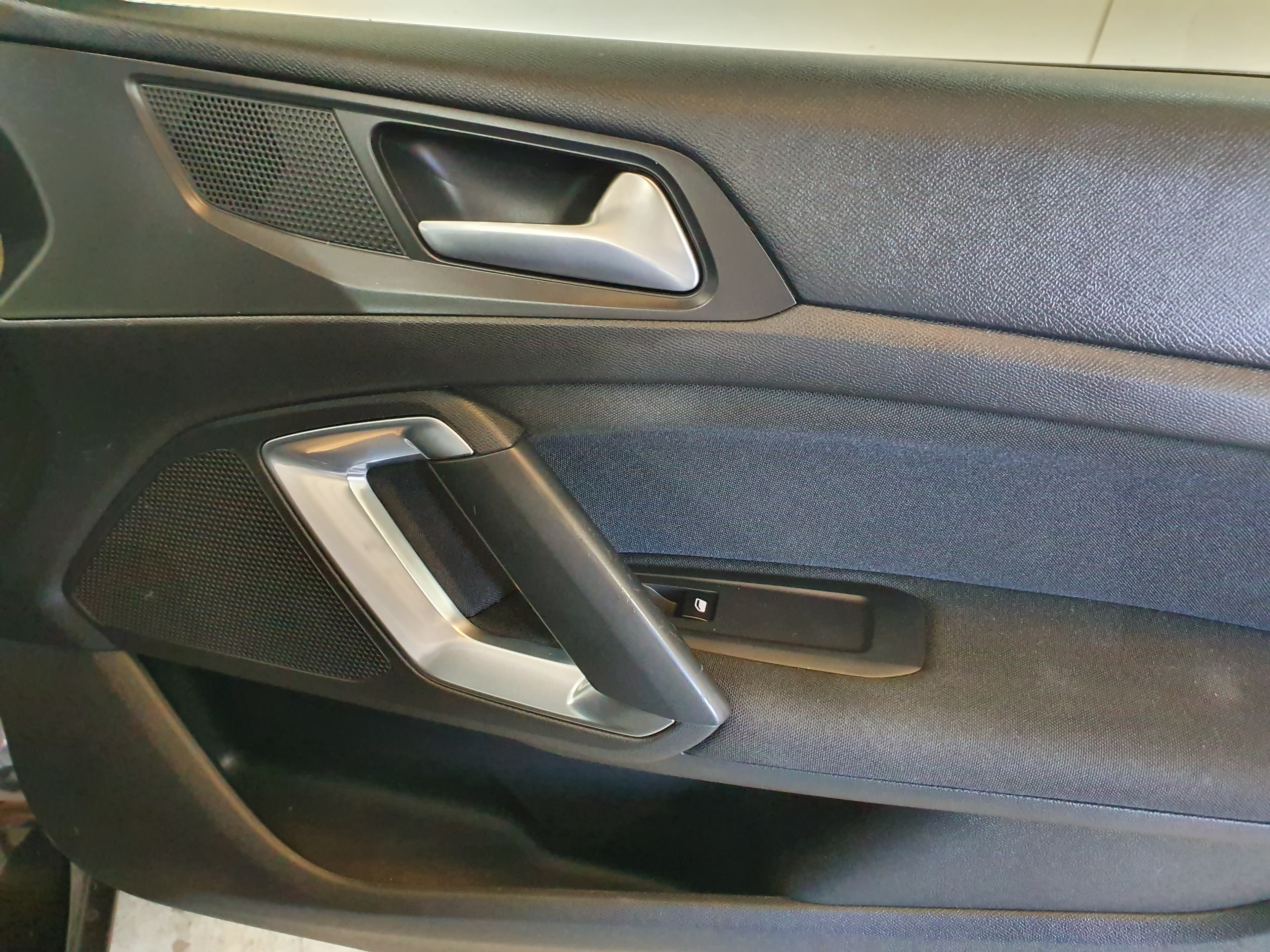 Peugeot 308 · Año 2015 — imagen 20