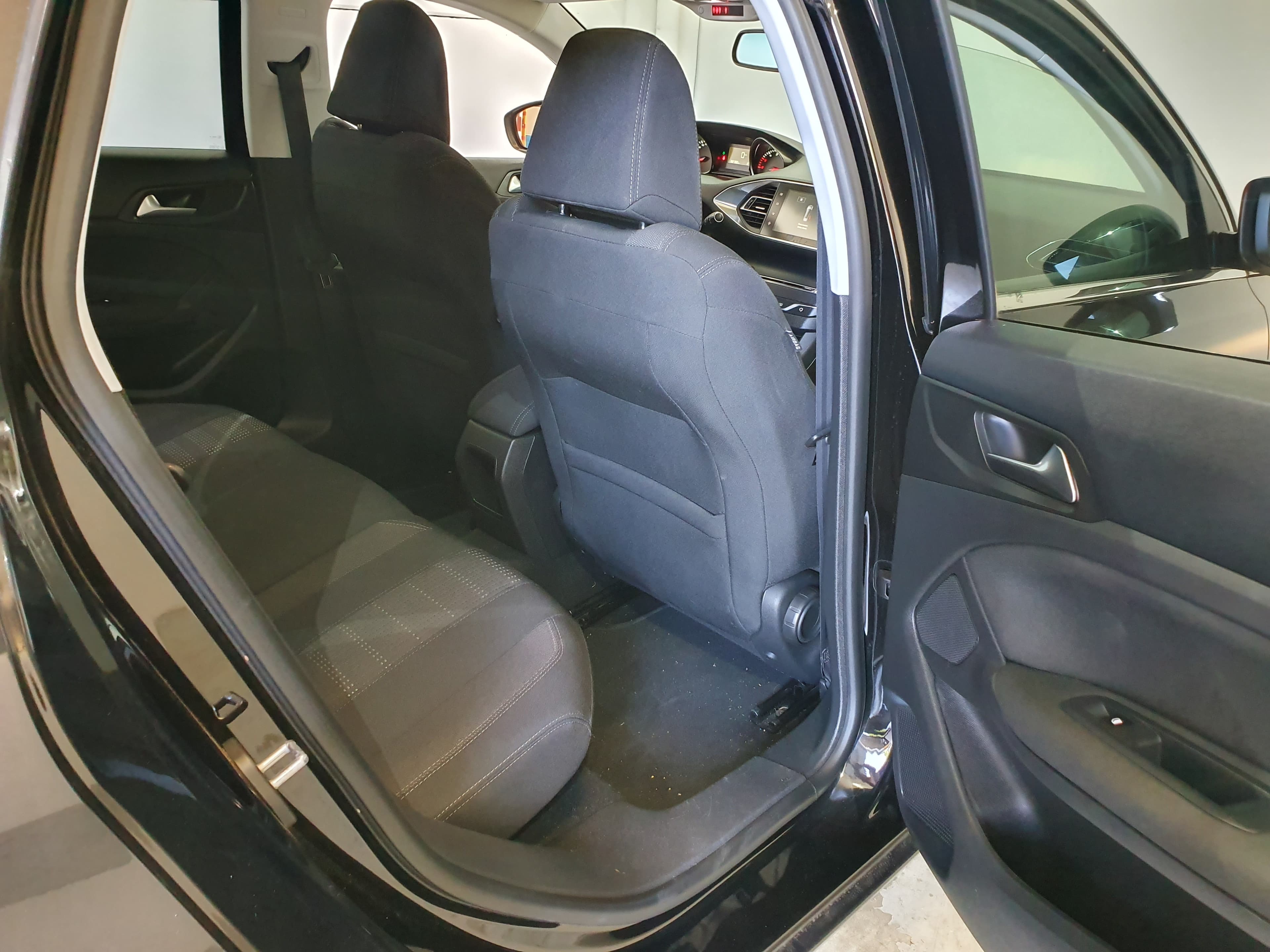Peugeot 308 · Año 2015 — imagen 22