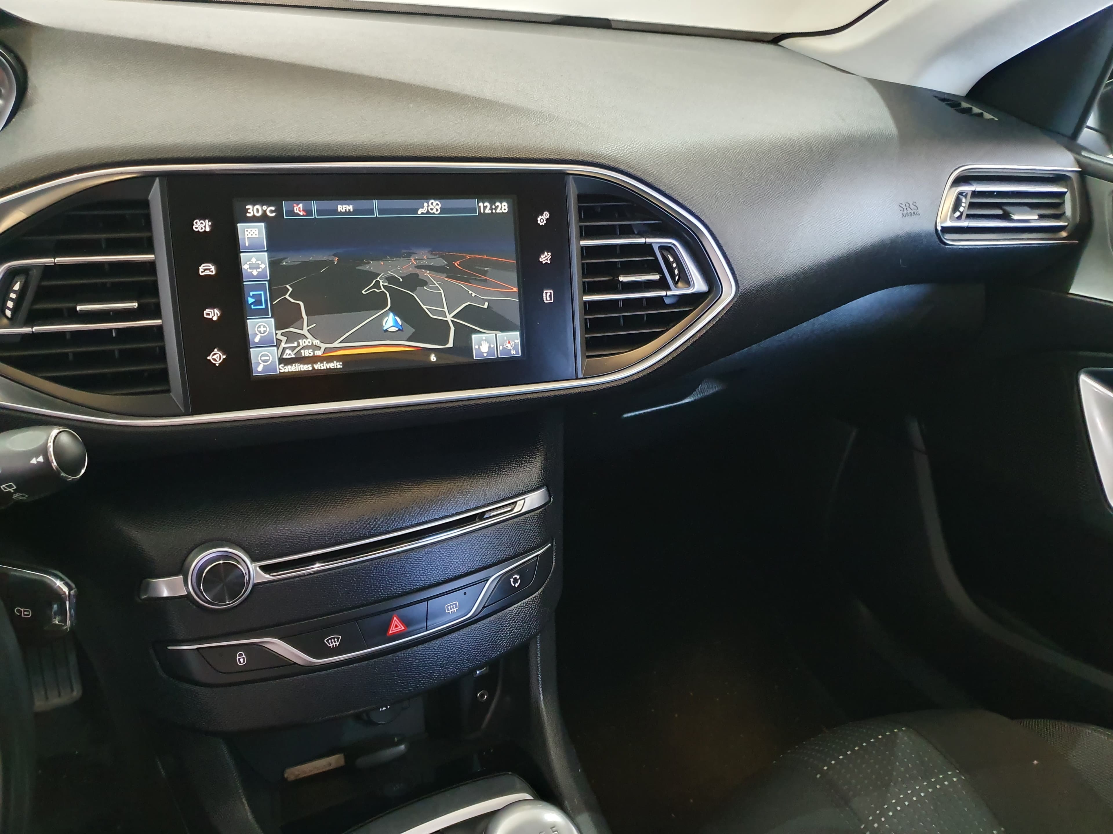 Peugeot 308 · Año 2015 — imagen 30