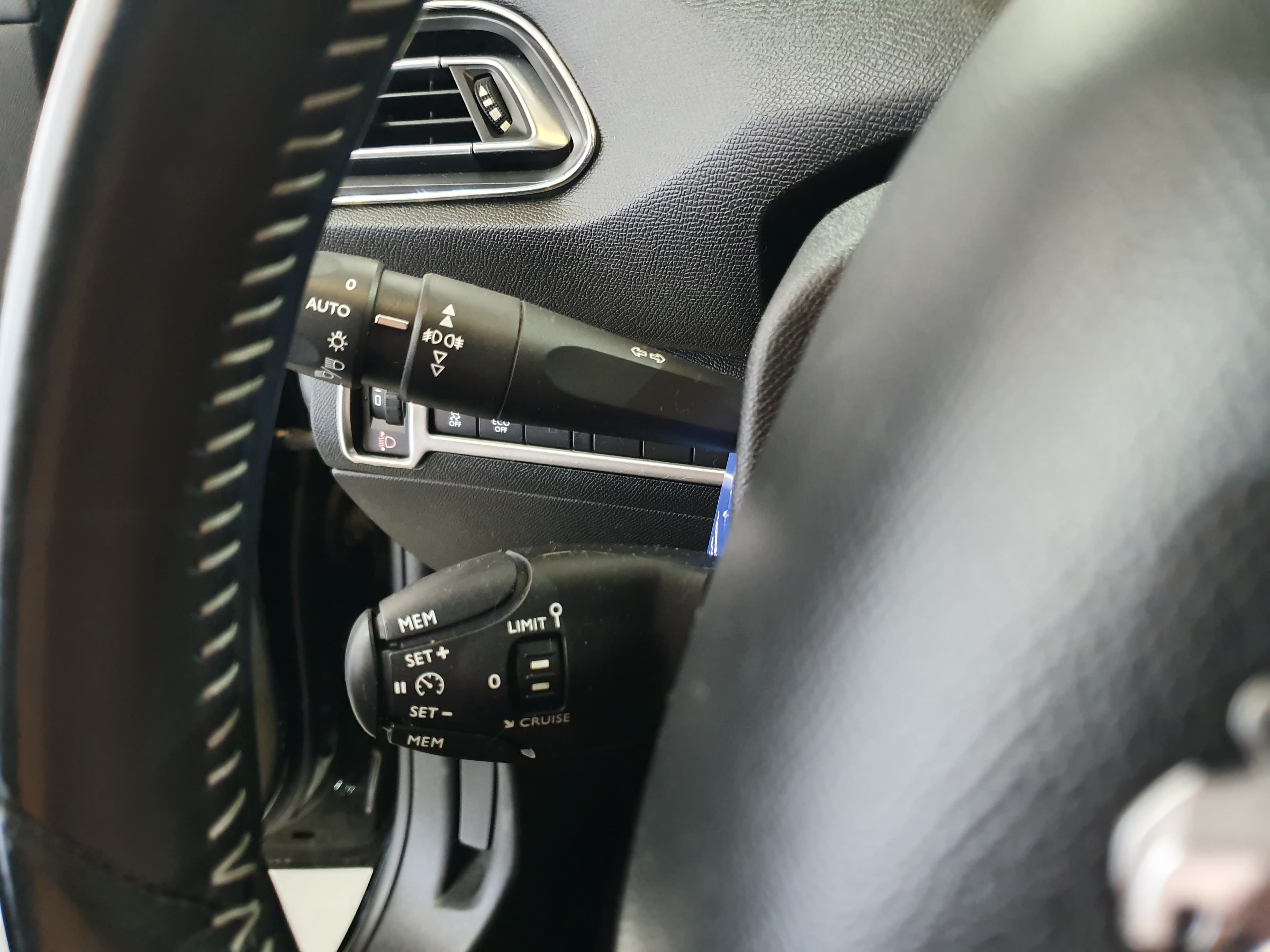 Peugeot 308 · Año 2015 — imagen 37