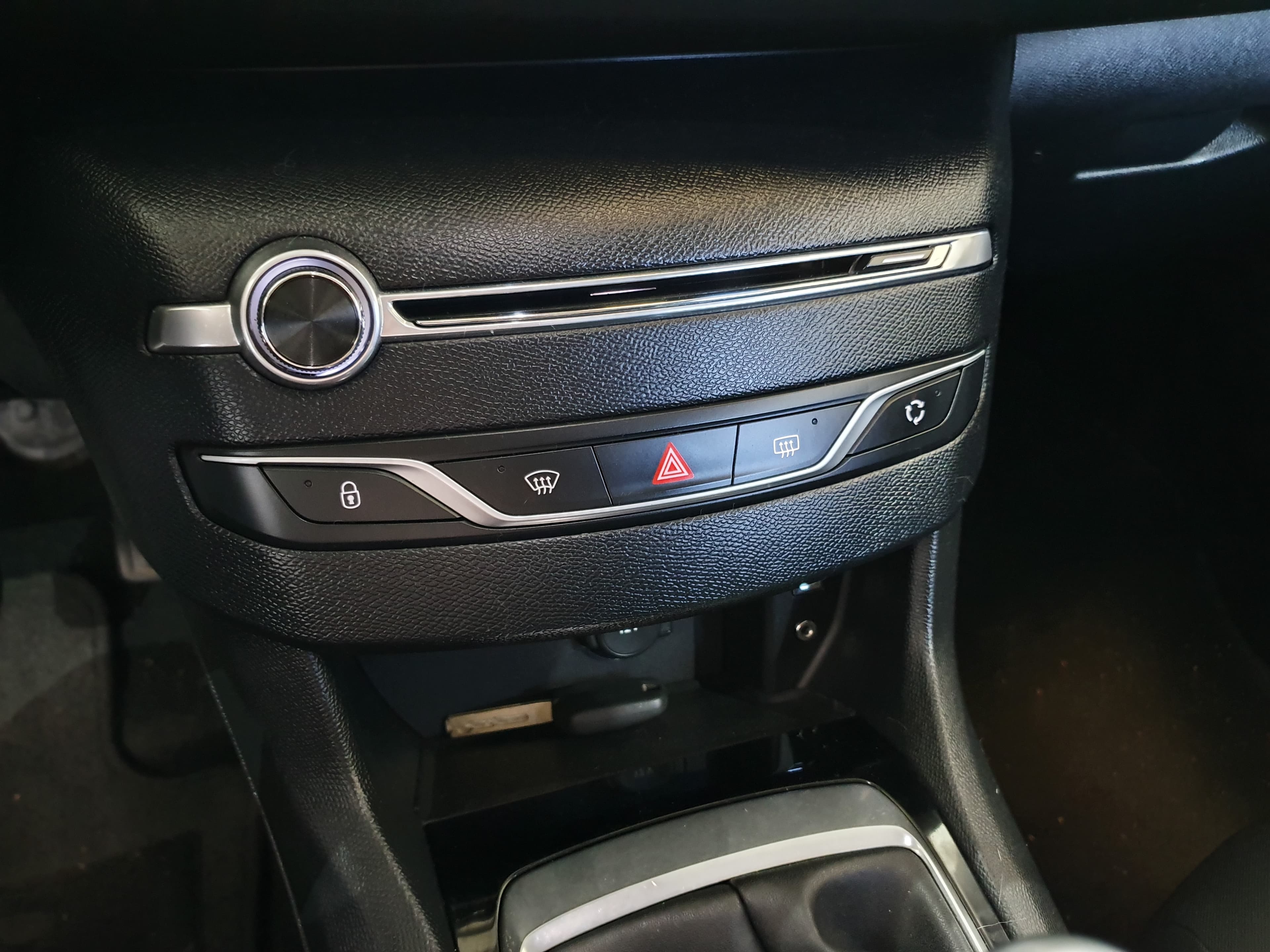 Peugeot 308 · Año 2015 — imagen 32