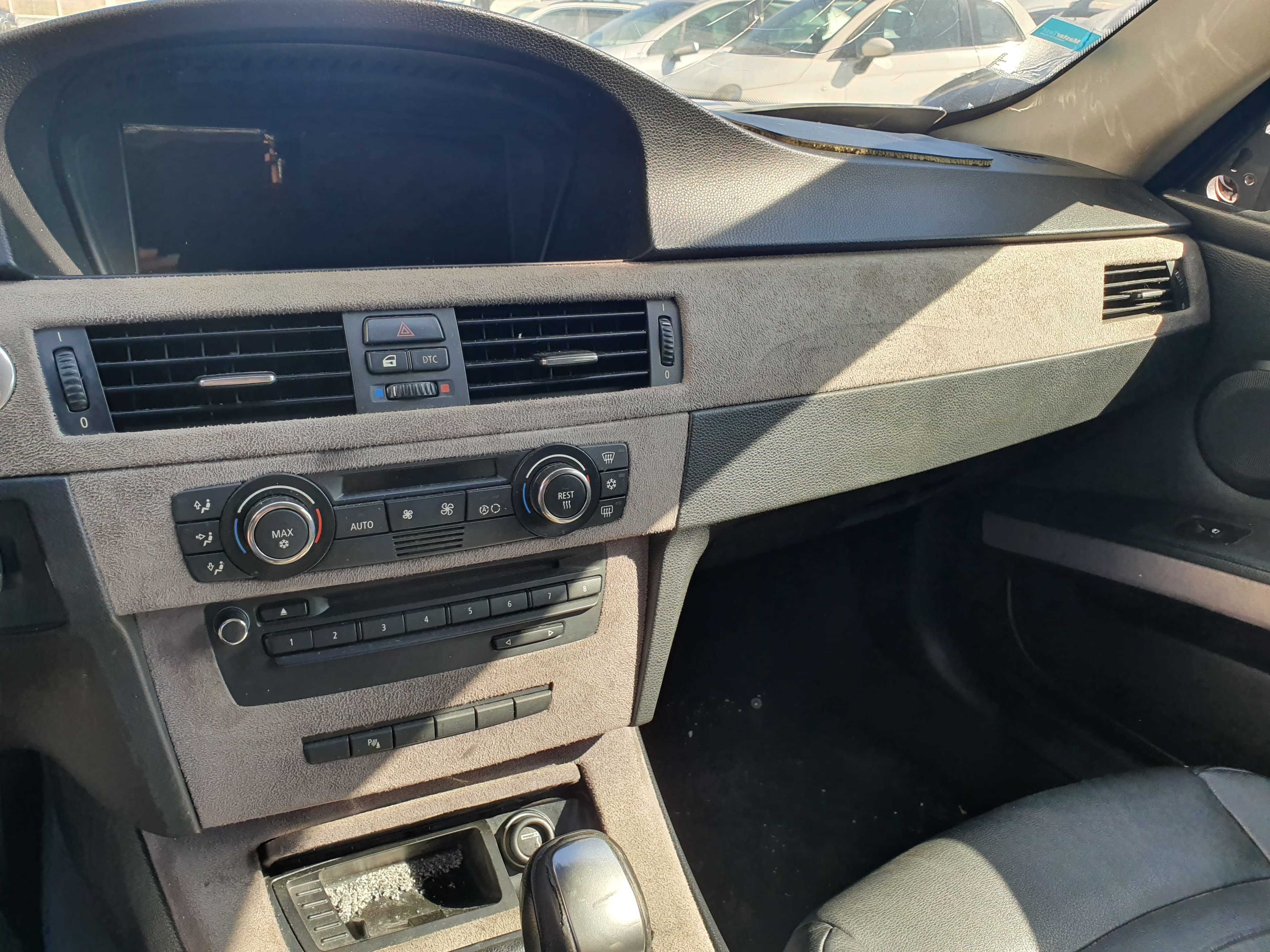 BMW 320D Coupé · Ano 2007 — image 28