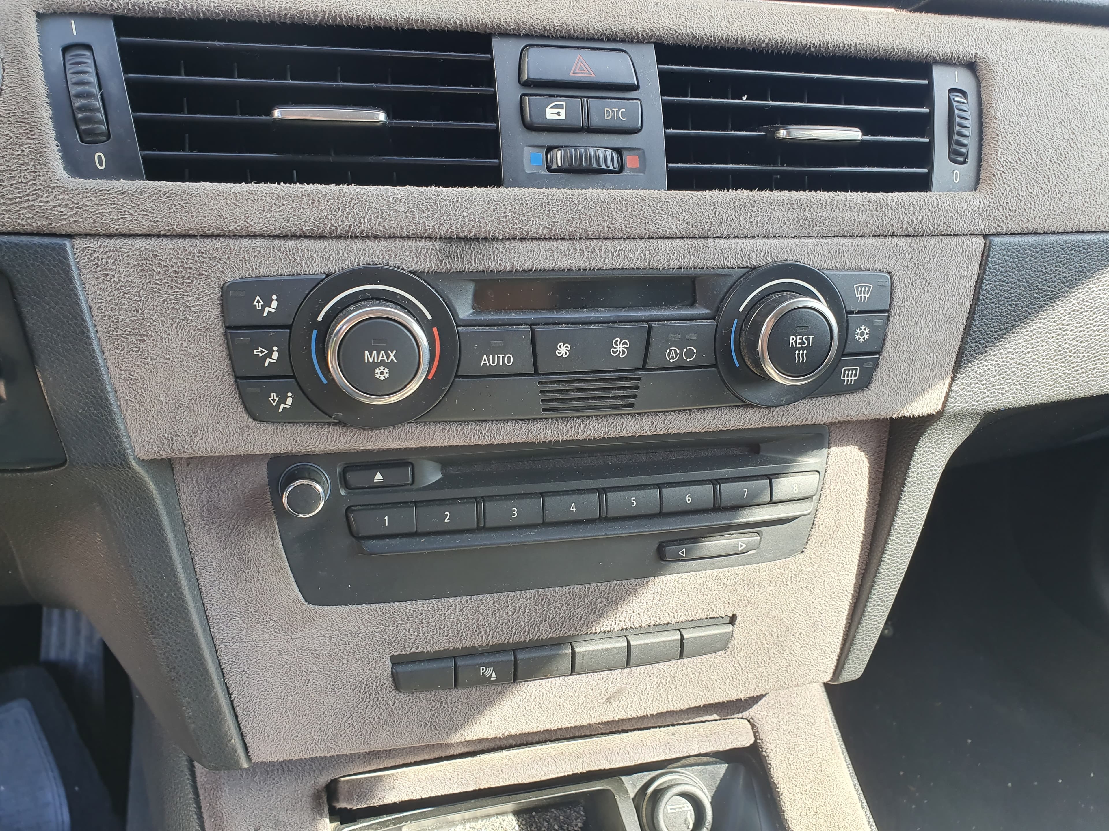 BMW 320D Coupé · Ano 2007 — image 32