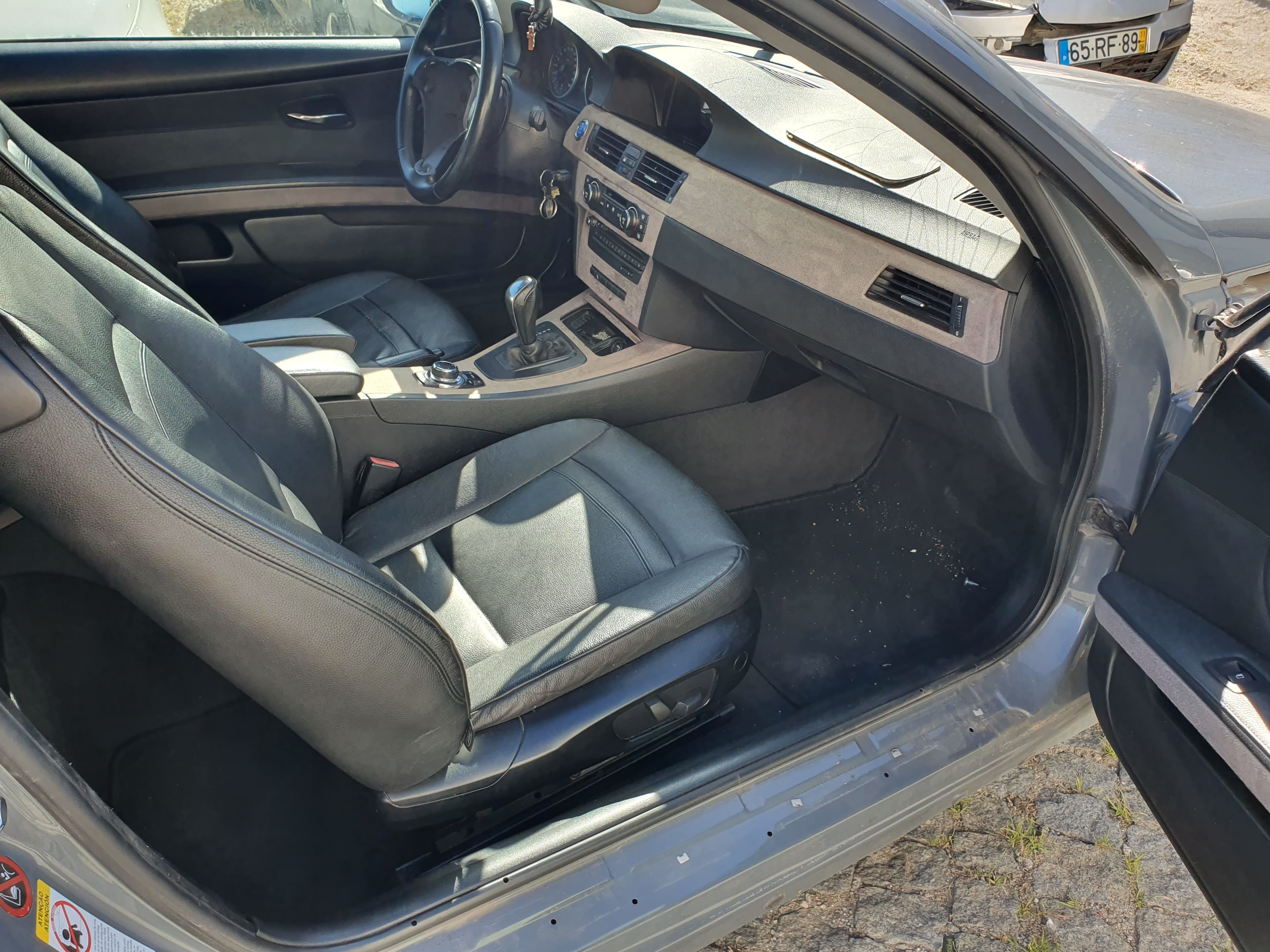 BMW 320D Coupé · Ano 2007 — image 20