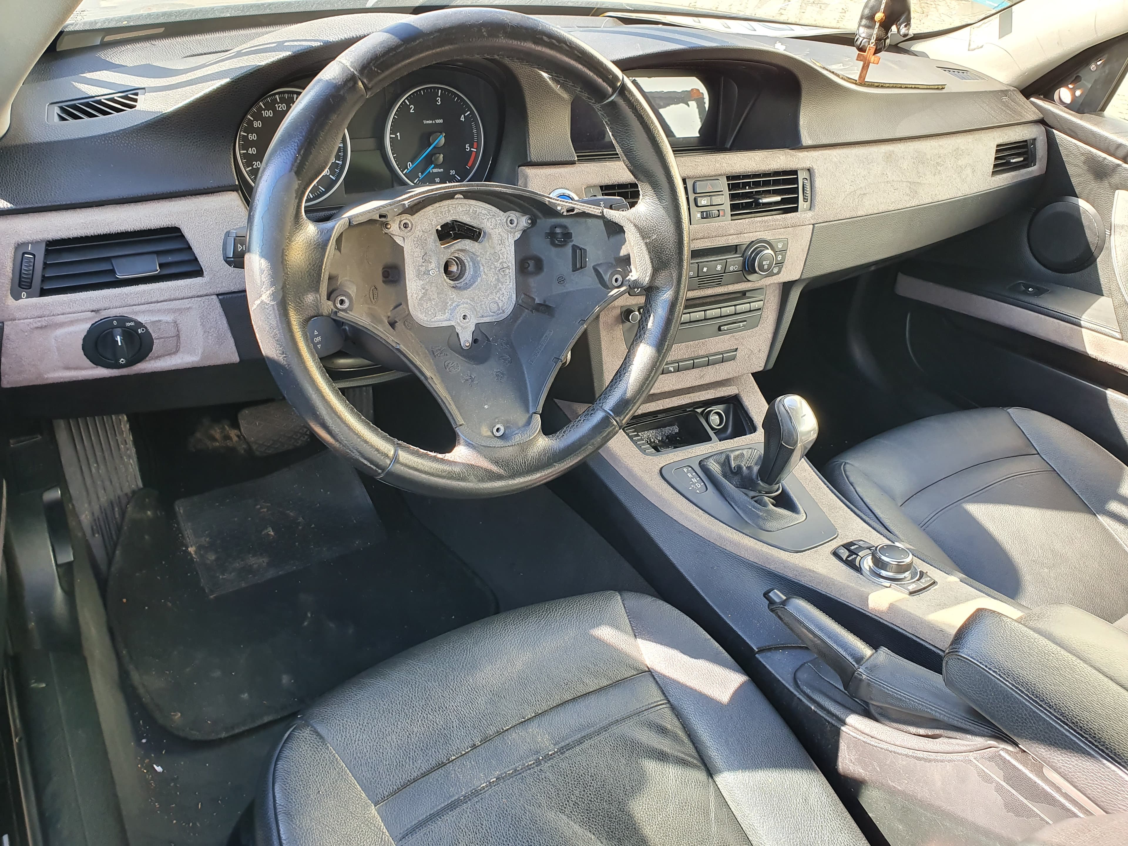 BMW 320D Coupé · Ano 2007 — image 22