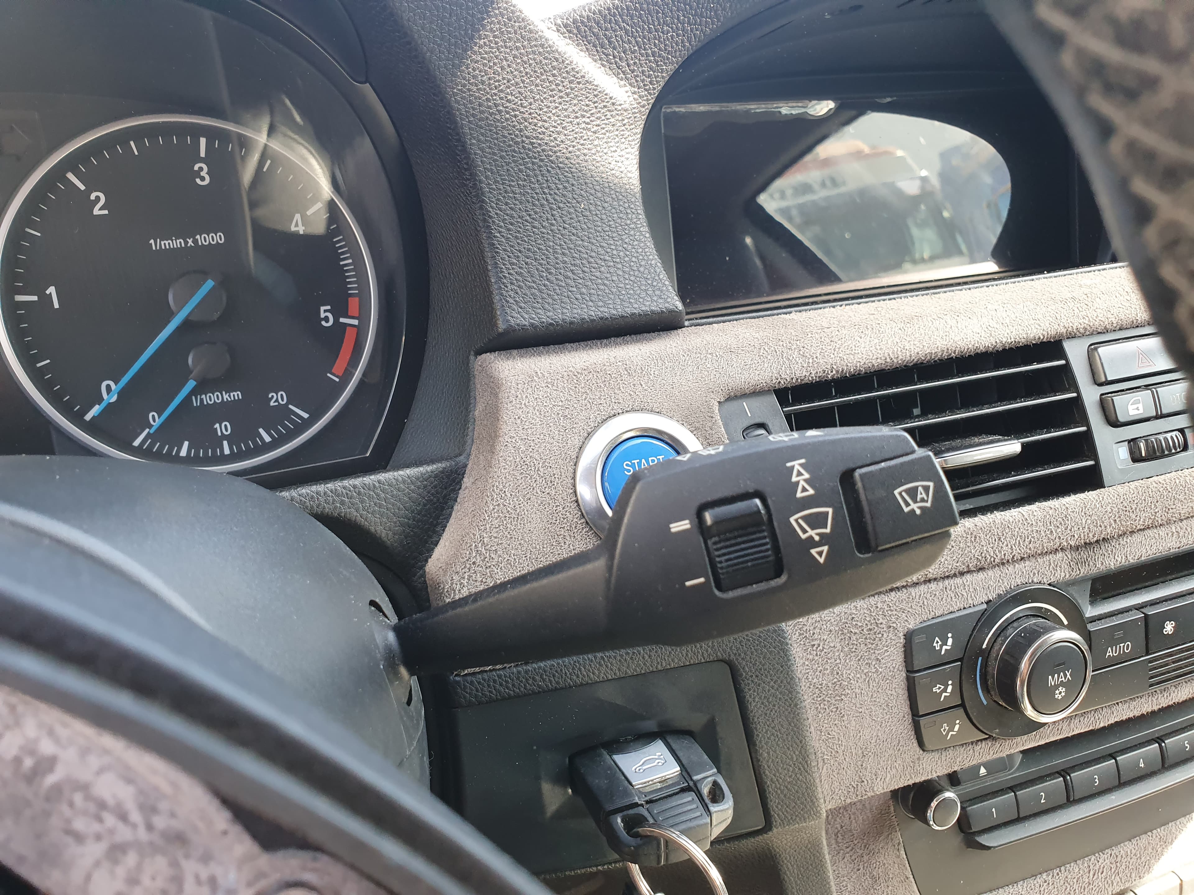 BMW 320D Coupé · Ano 2007 — image 36