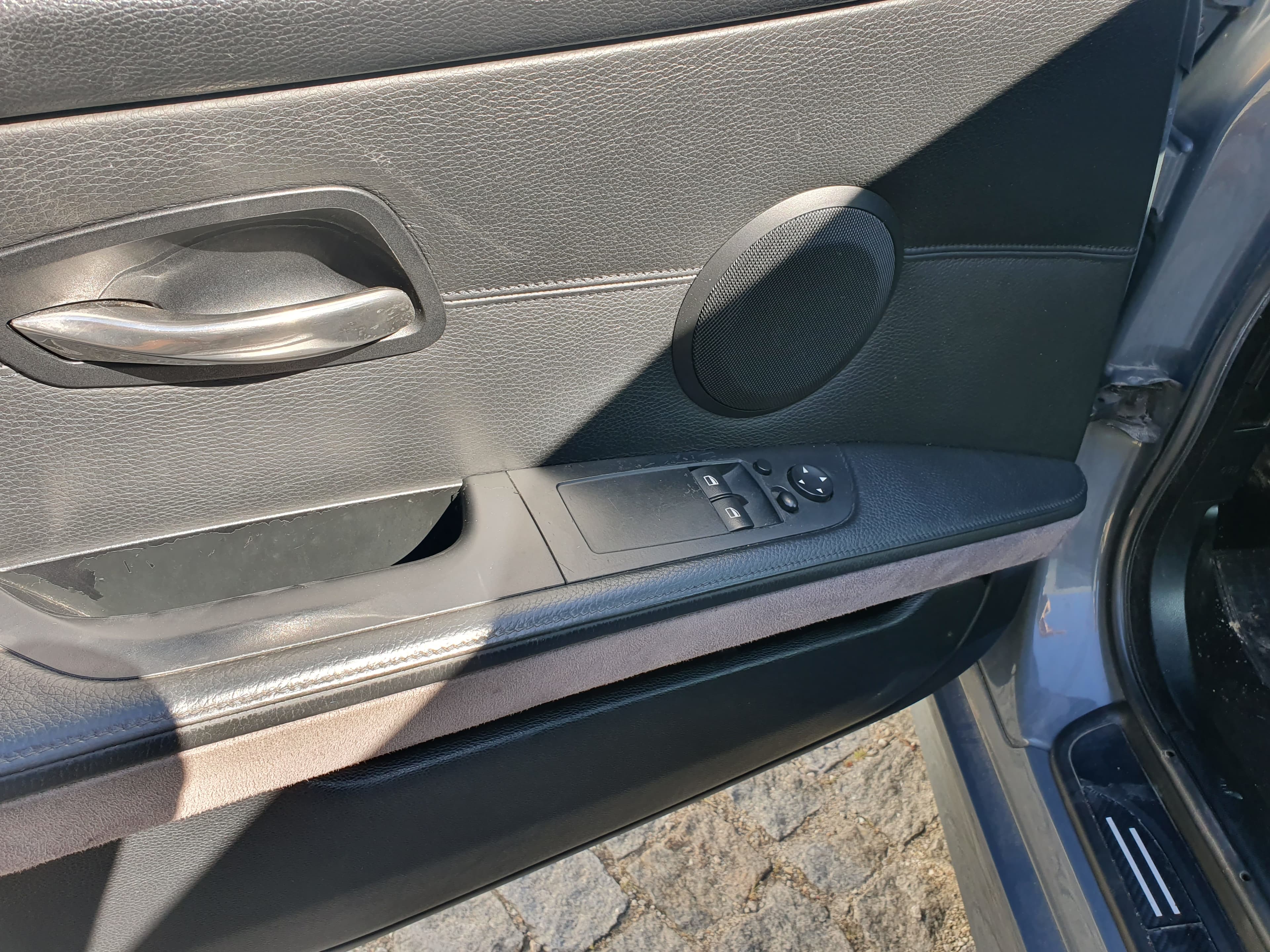 BMW 320D Coupé · Ano 2007 — image 25