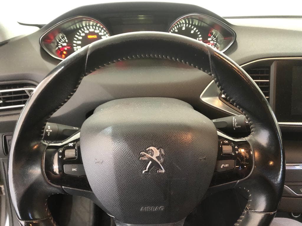 Peugeot 308 · Ano 2017 — imagem 26
