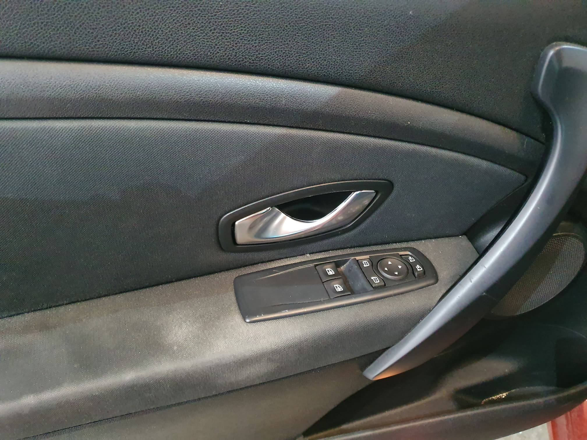 Renault Mégane · Ano 2010 — imagem 24