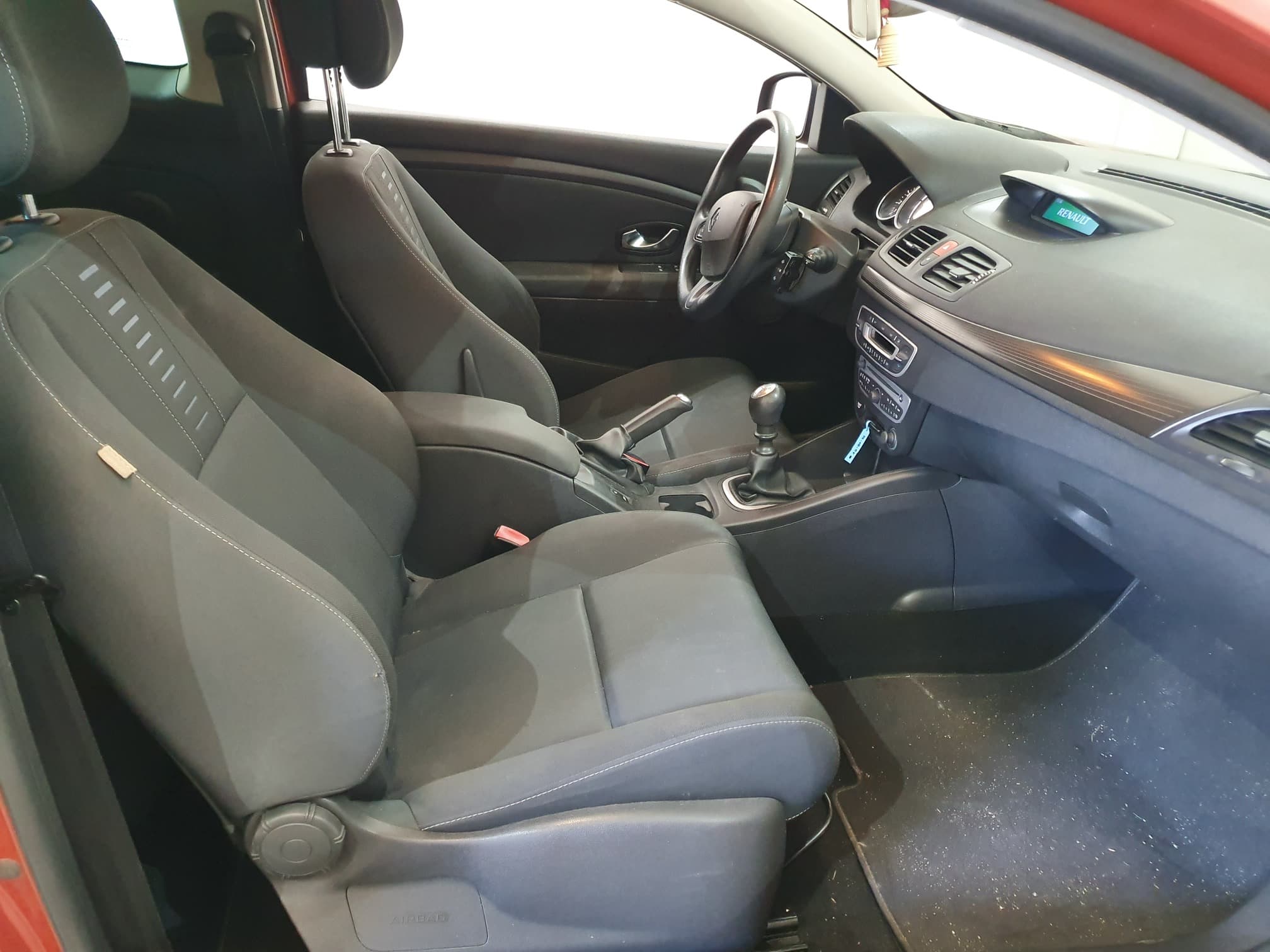 Renault Mégane · Ano 2010 — imagem 15