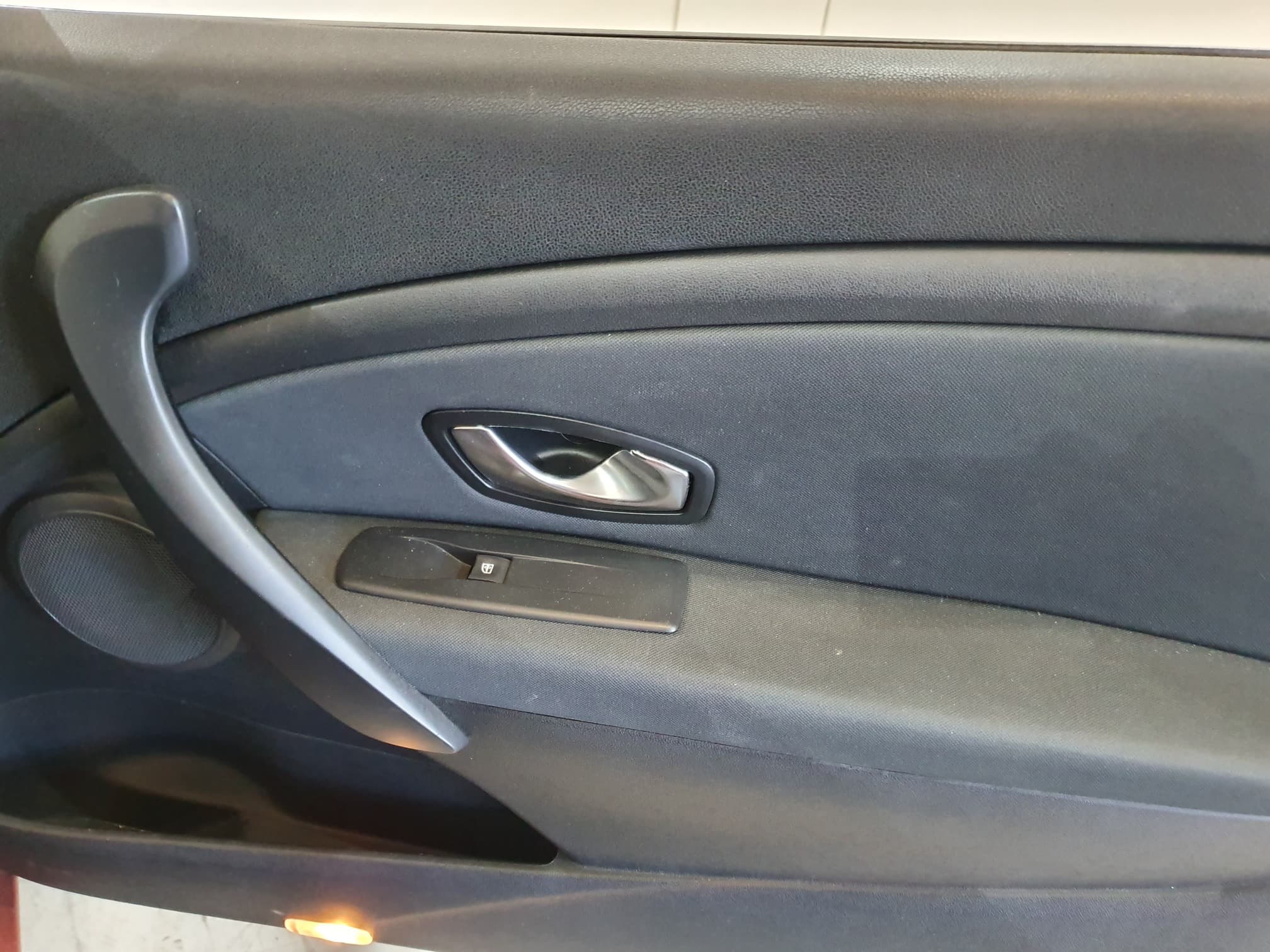Renault Mégane · Ano 2010 — imagem 14