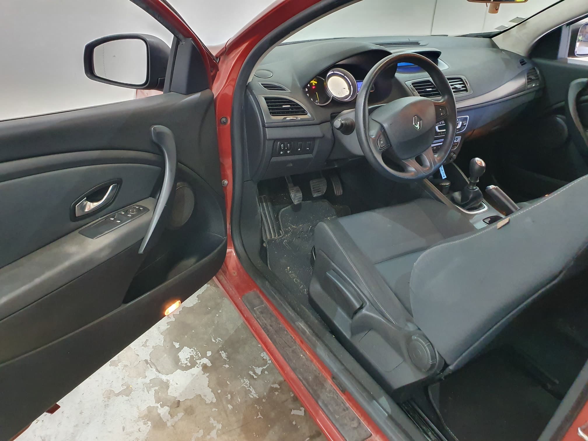 Renault Mégane · Ano 2010 — imagem 11