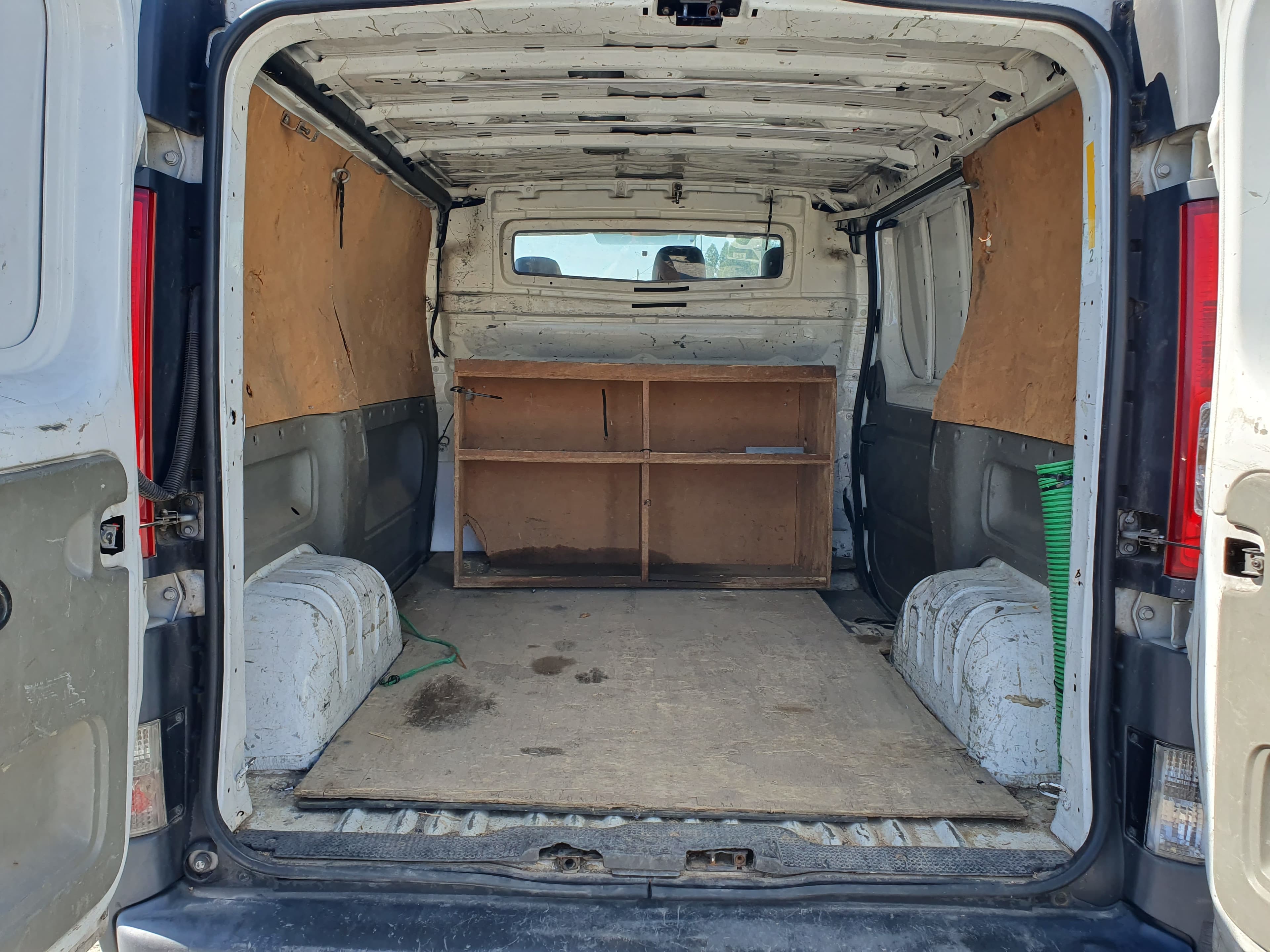 Renault Trafic · Ano 2009 — imagem 8