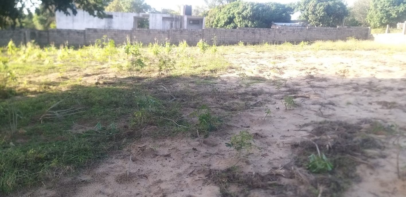 Infraestruturas em terreno — imagen 2