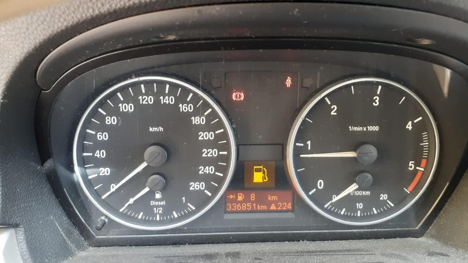 BMW 320D Touring · Ano 2007 — image 17