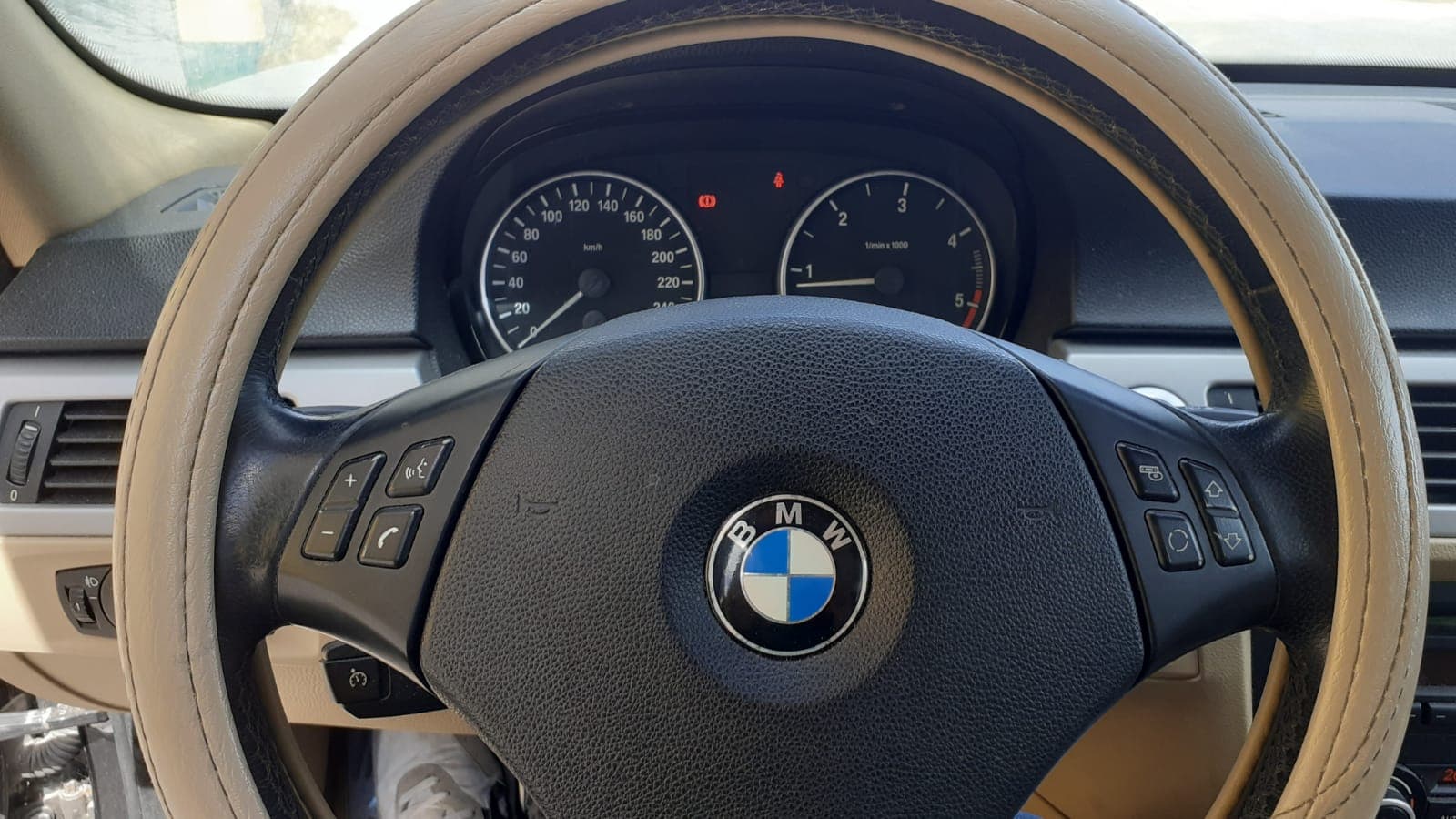 BMW 320D Touring · Ano 2007 — image 26