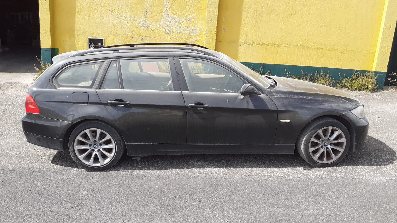 BMW 320D Touring · Ano 2007 — image 8