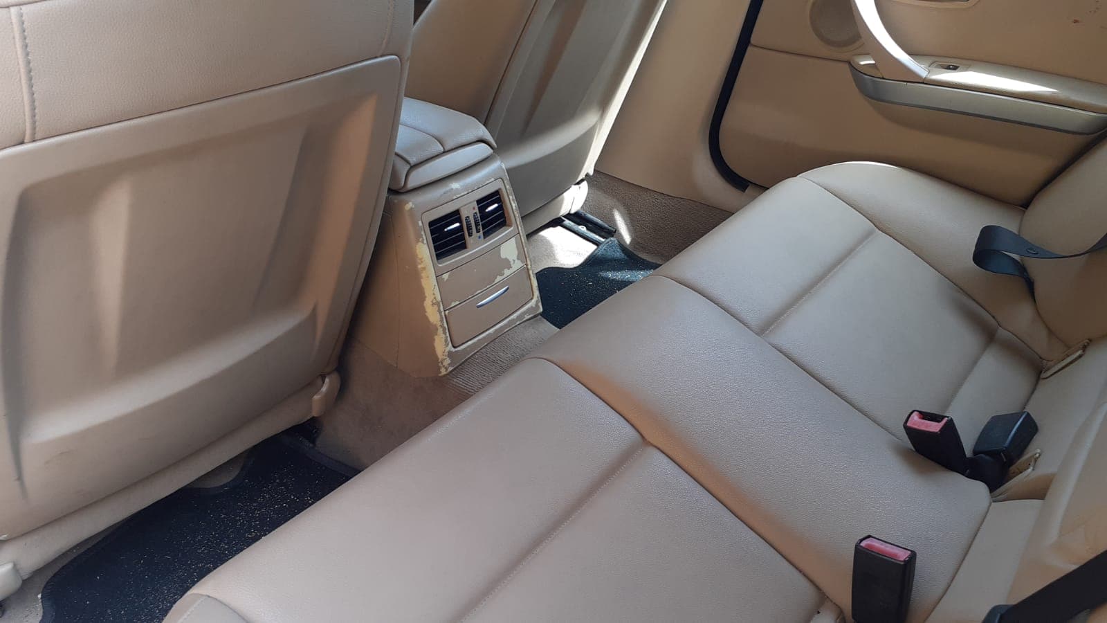 BMW 320D Touring · Ano 2007 — image 24