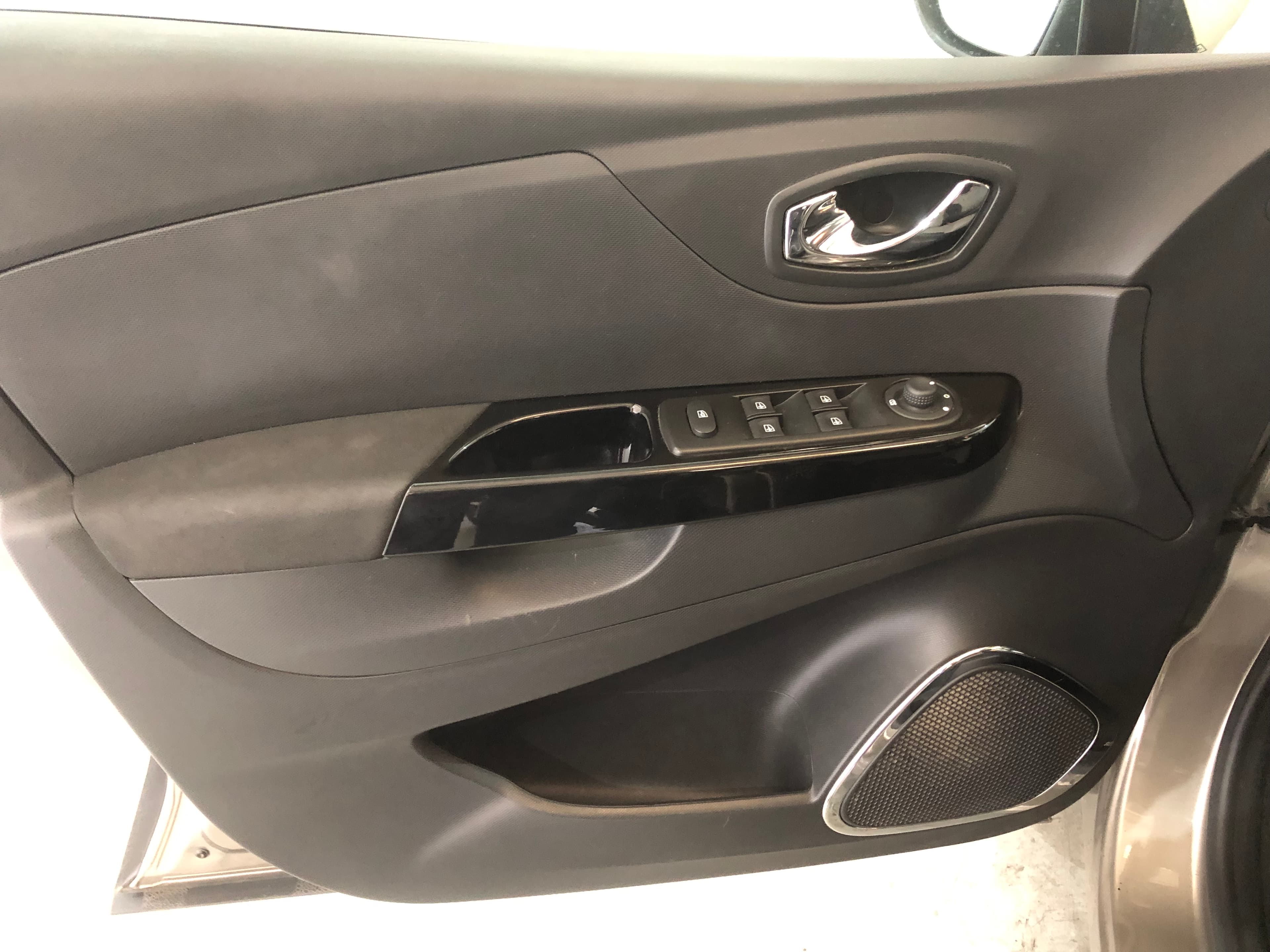 Renault Captur · Ano 2013 — image 19