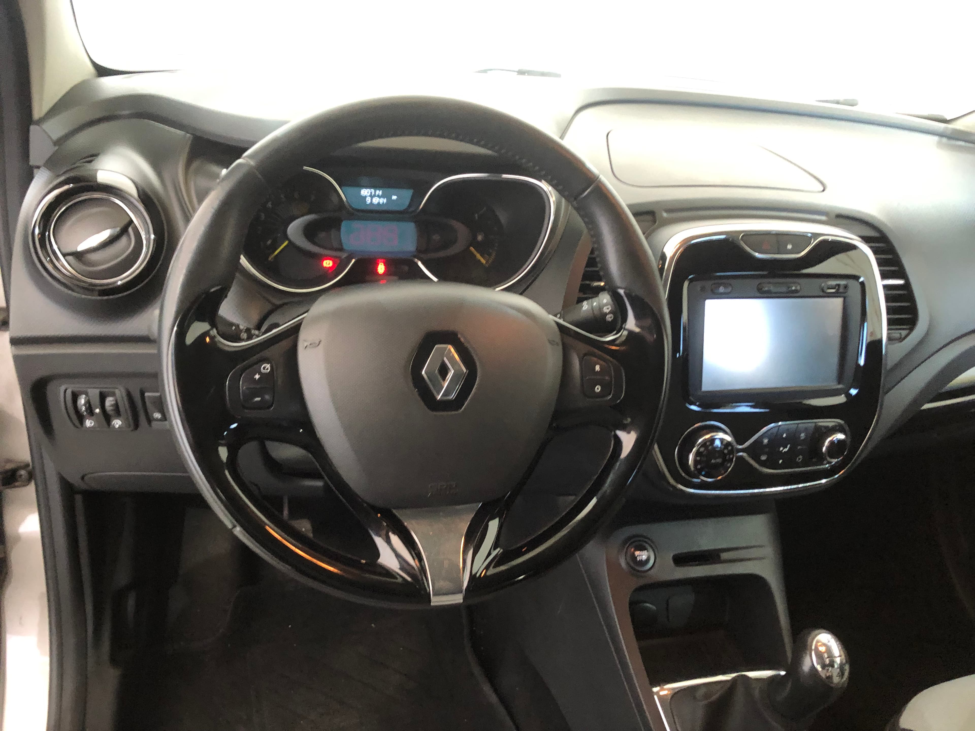 Renault Captur · Ano 2013 — image 24