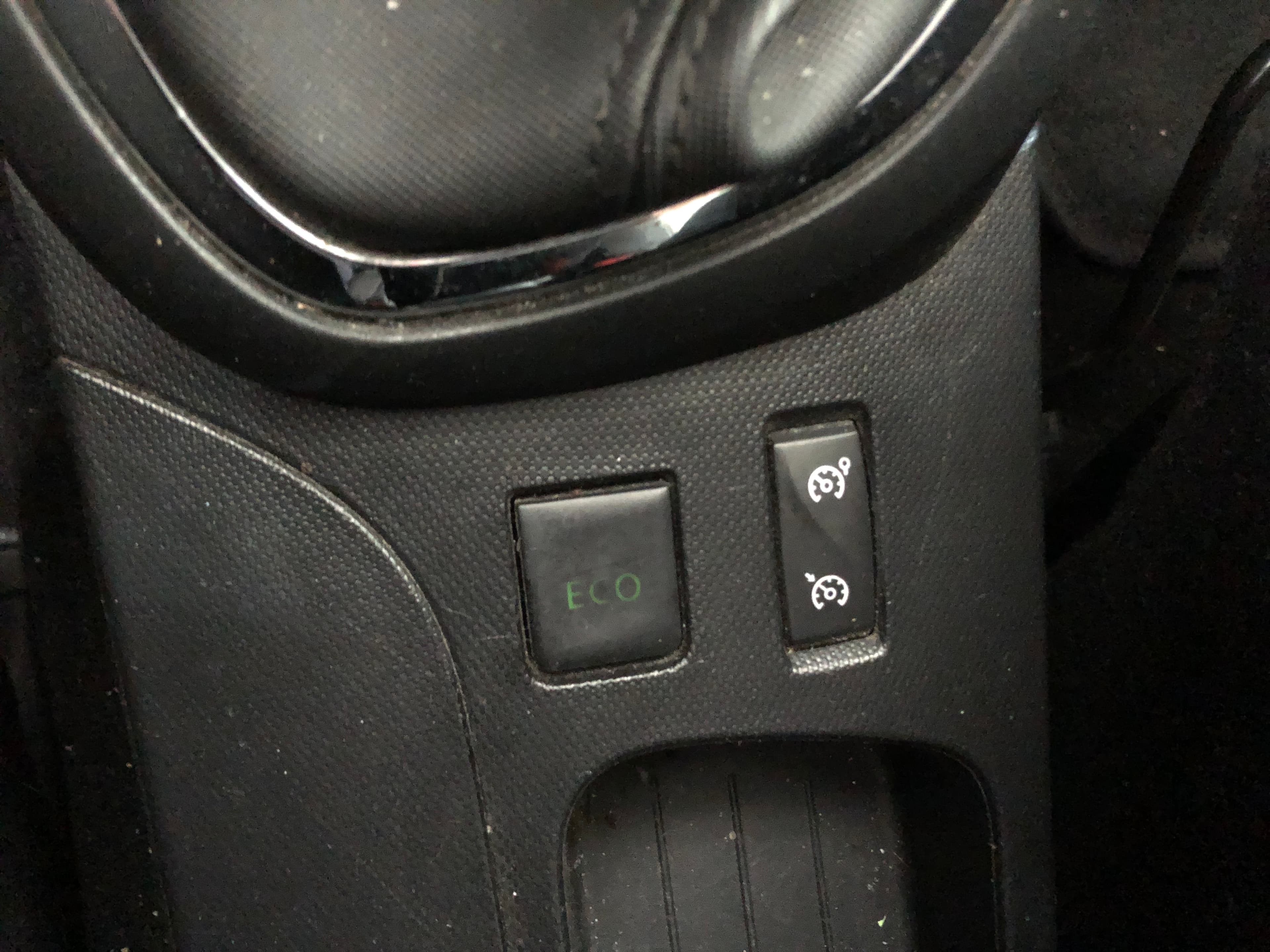 Renault Captur · Ano 2013 — image 36