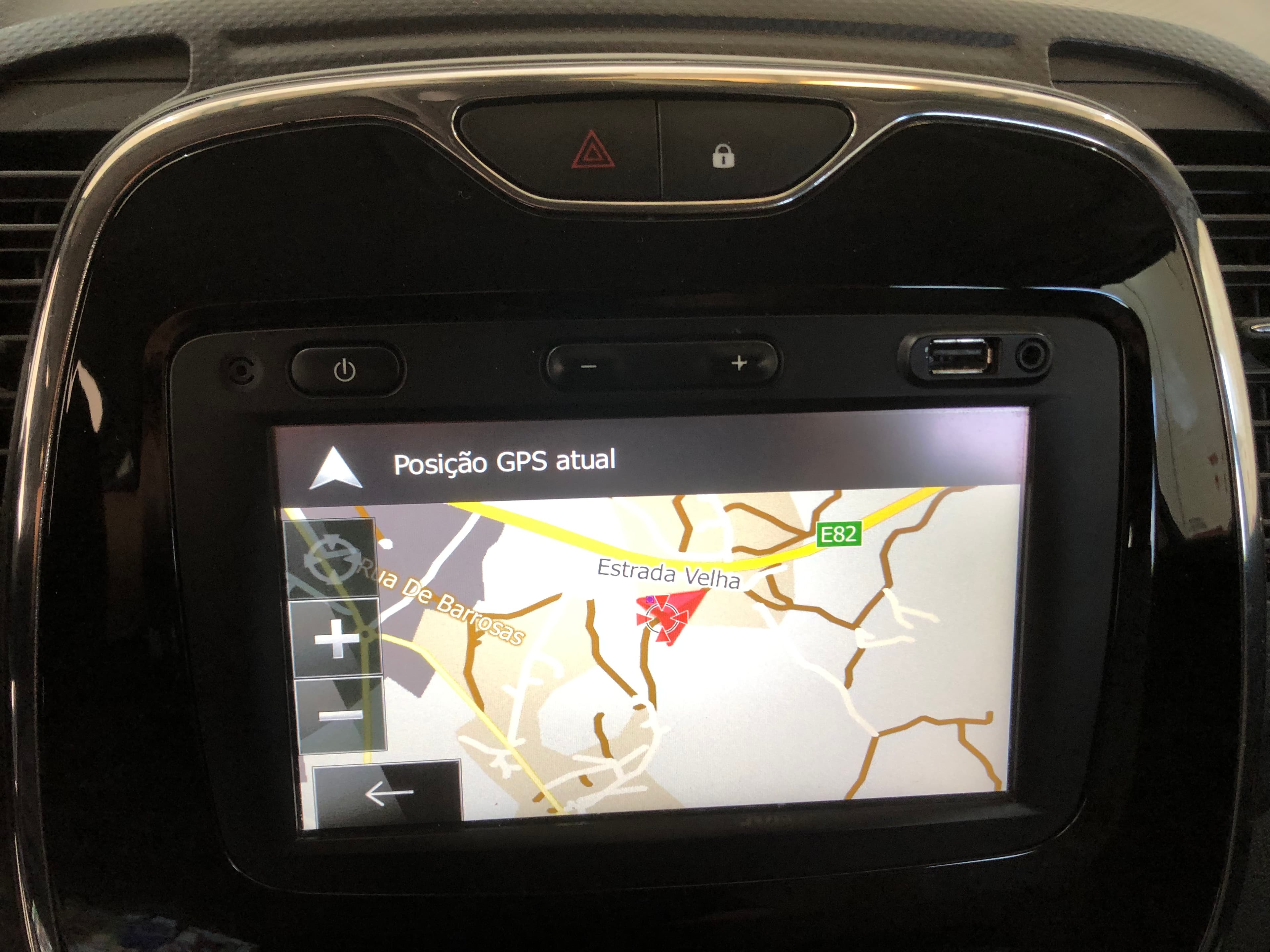 Renault Captur · Ano 2013 — image 41