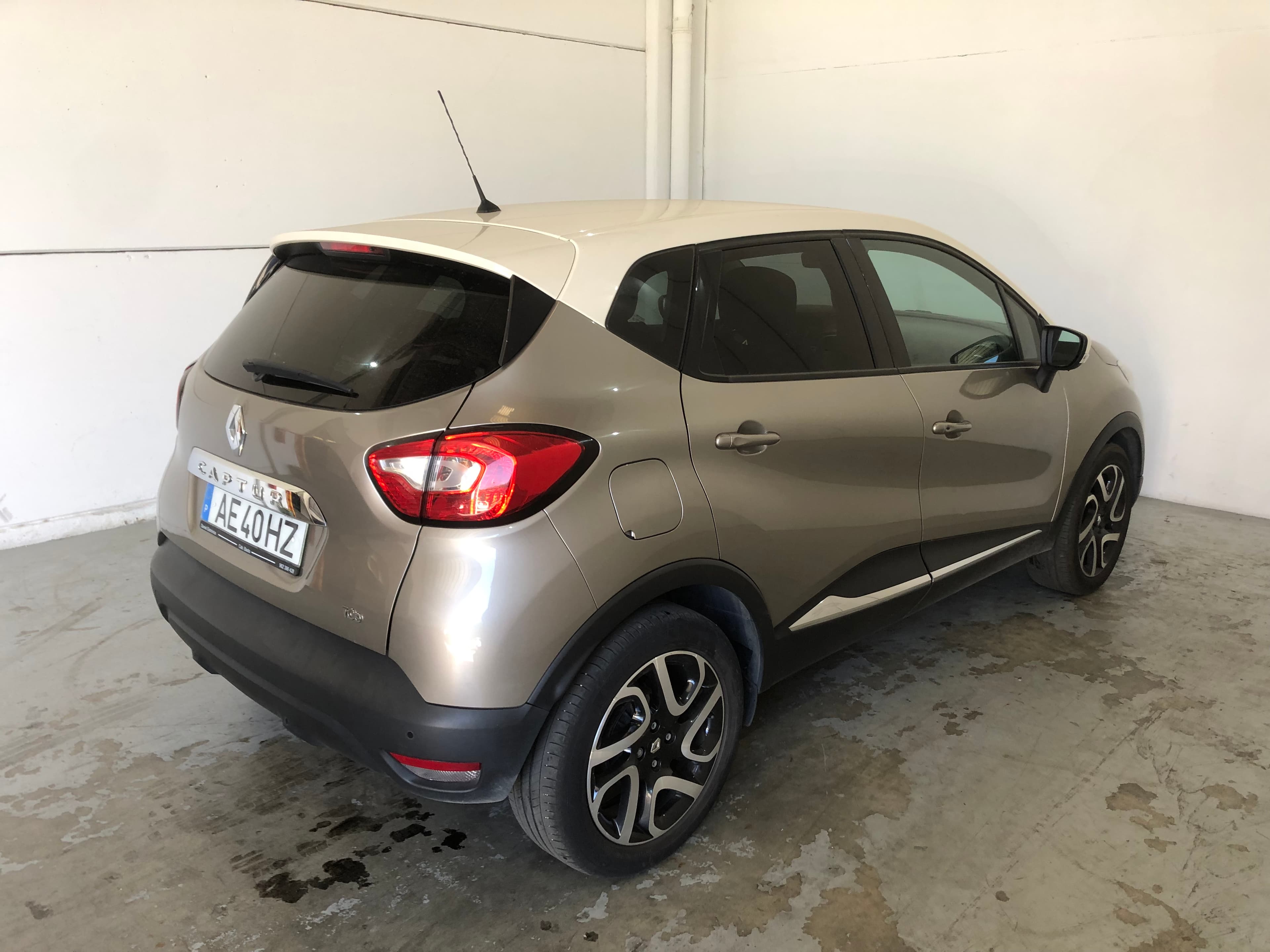 Renault Captur · Ano 2013 — image 6